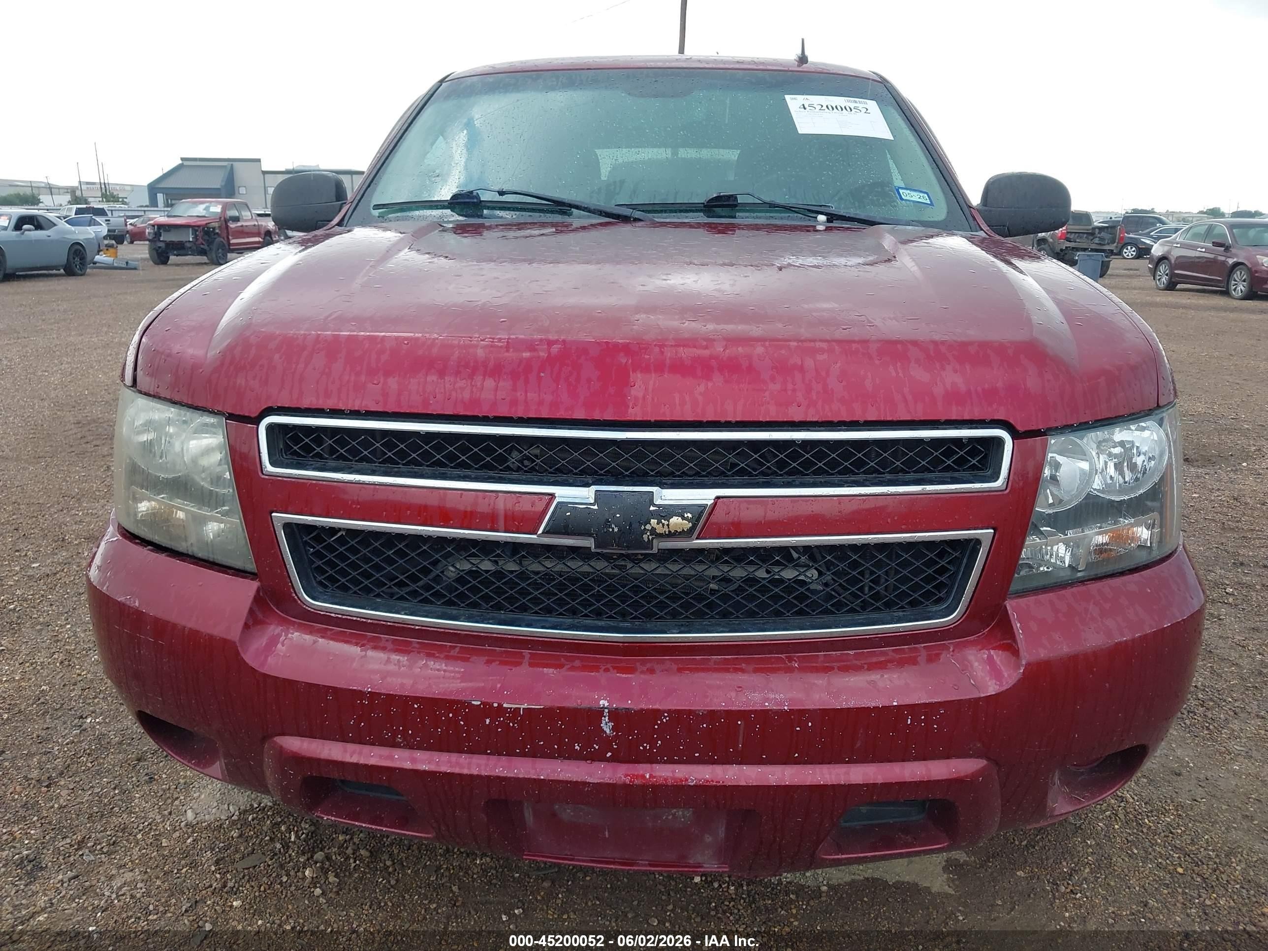 2011 Chevrolet Tahoe Ls Maroon vin: 1GNSCAE08BR365840