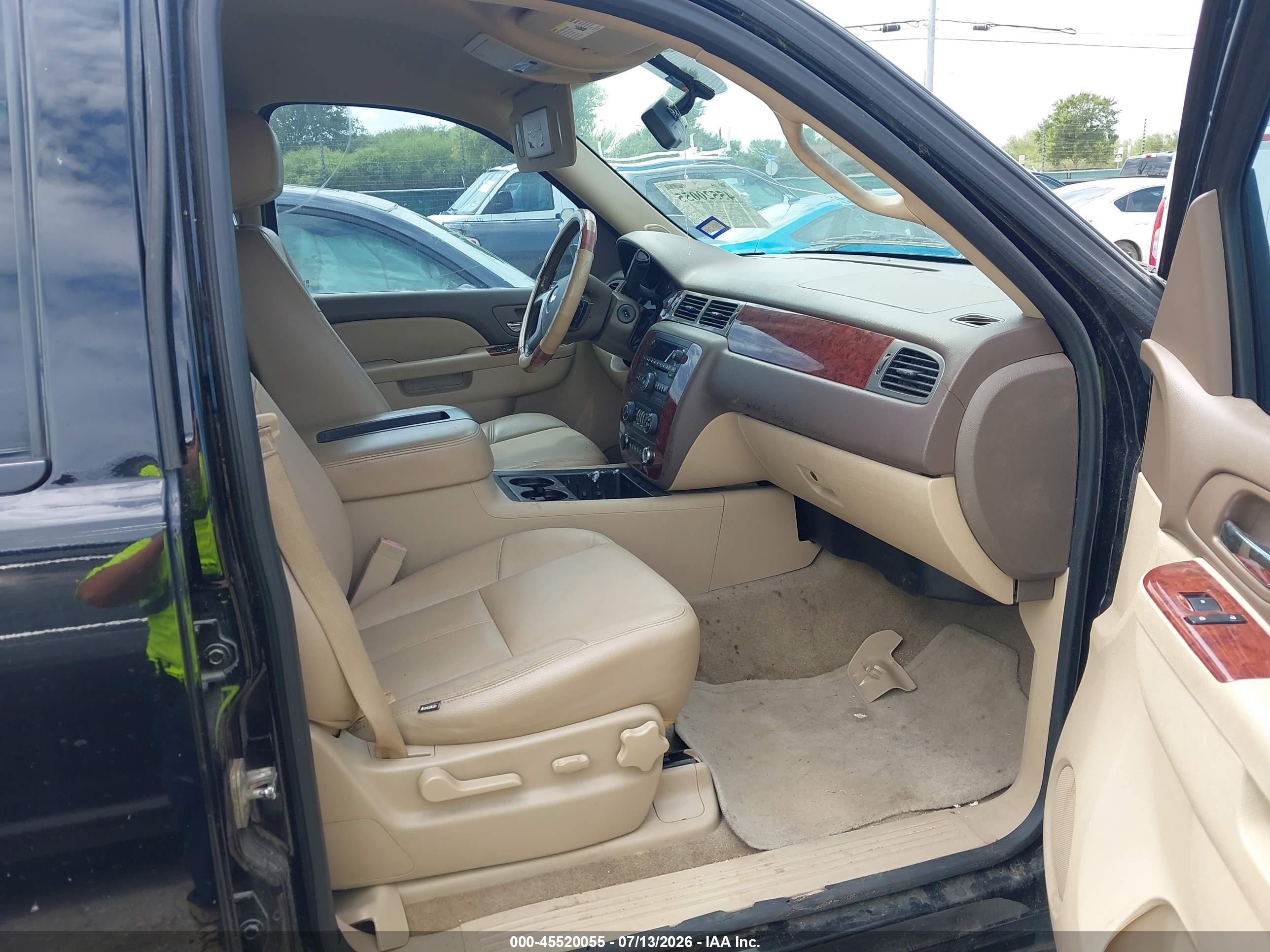 2013 Chevrolet Tahoe Ls Черный vin: 1GNSCAE09DR315337