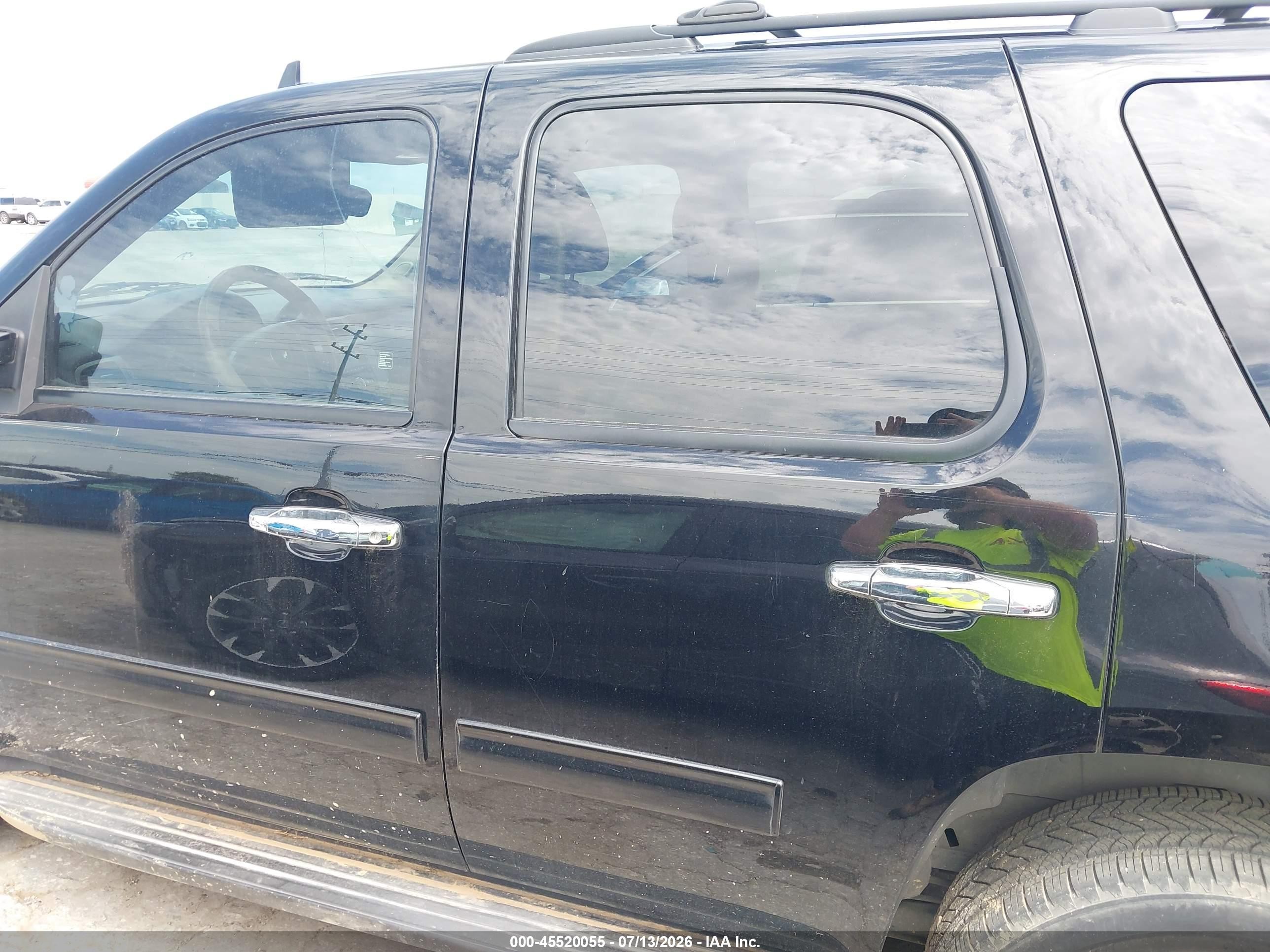 2013 Chevrolet Tahoe Ls Черный vin: 1GNSCAE09DR315337