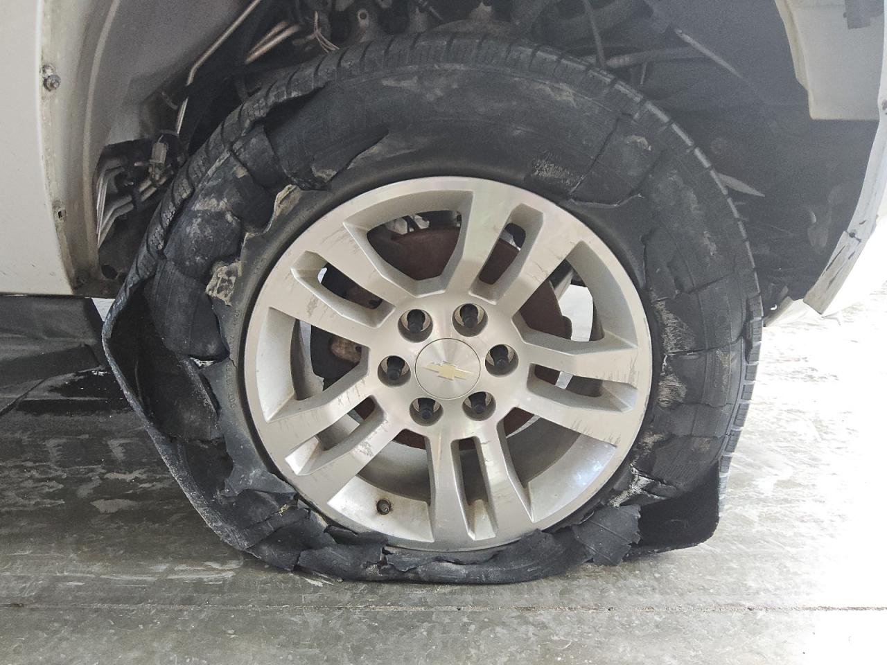 2011 Chevrolet Tahoe C1500 Ls White vin: 1GNSCAE0XBR158429 Damage: Right Front Tire, Cut, Replacement Required
