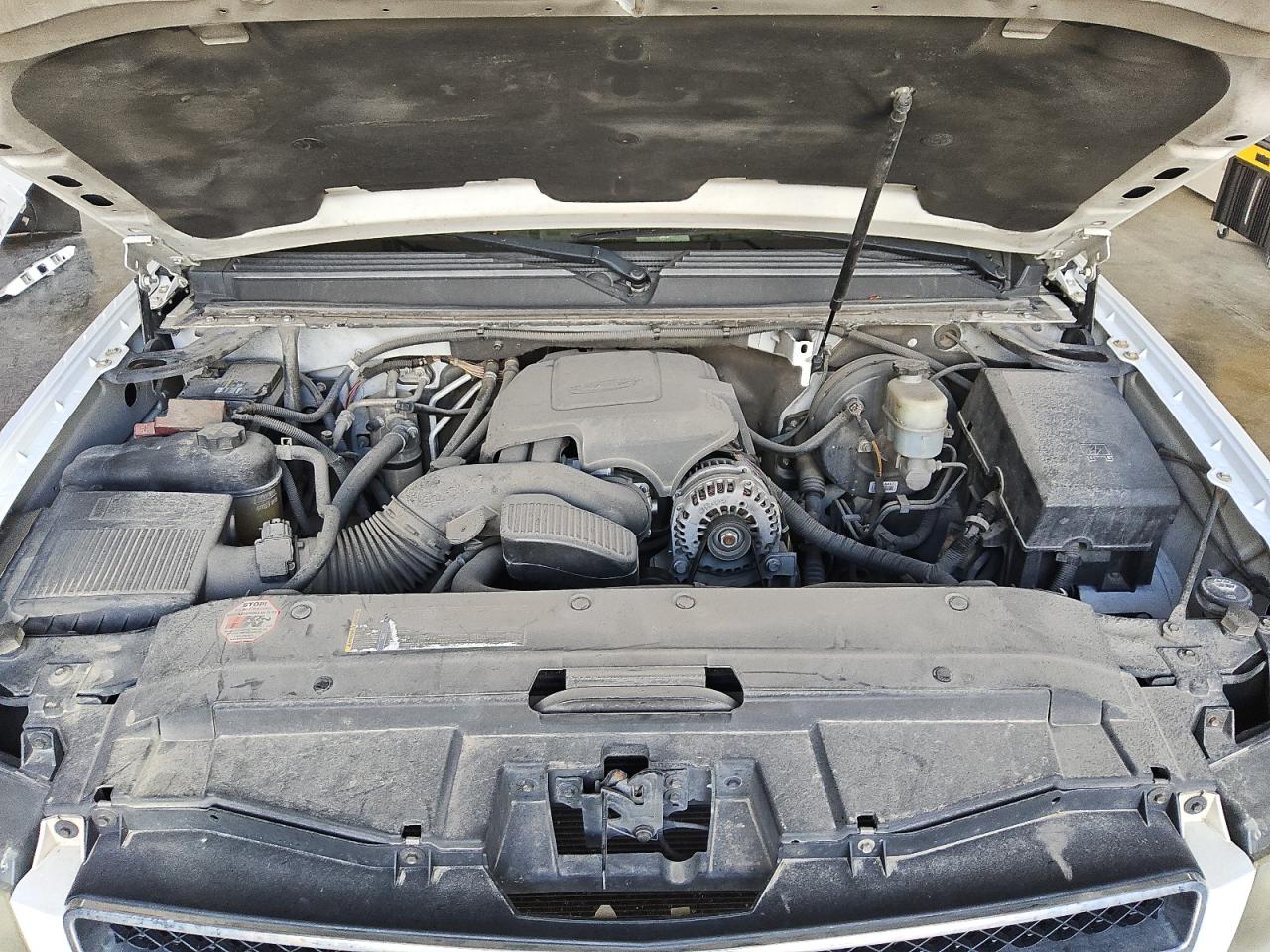2011 Chevrolet Tahoe C1500 Ls White vin: 1GNSCAE0XBR158429 Damage: Transmission, Broken, Replacement Required