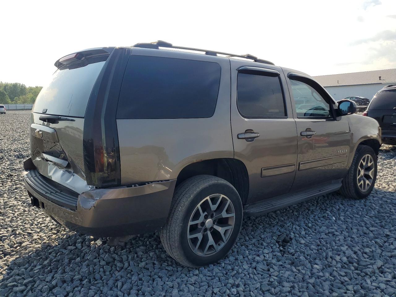 2011 Chevrolet Tahoe C1500 Ls Brown vin: 1GNSCAE0XBR268736