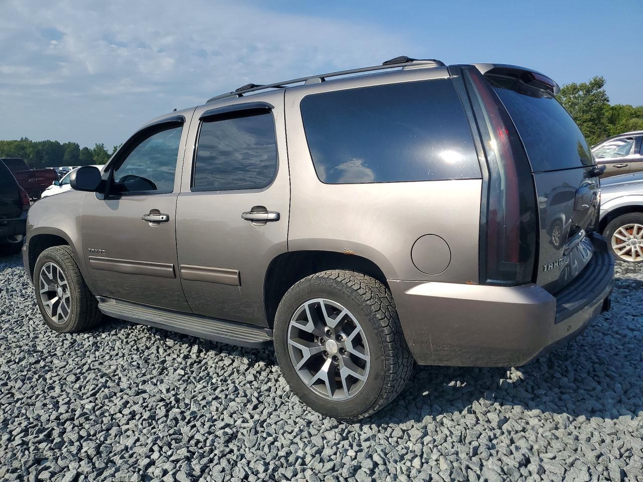 2011 Chevrolet Tahoe C1500 Ls Brown vin: 1GNSCAE0XBR268736