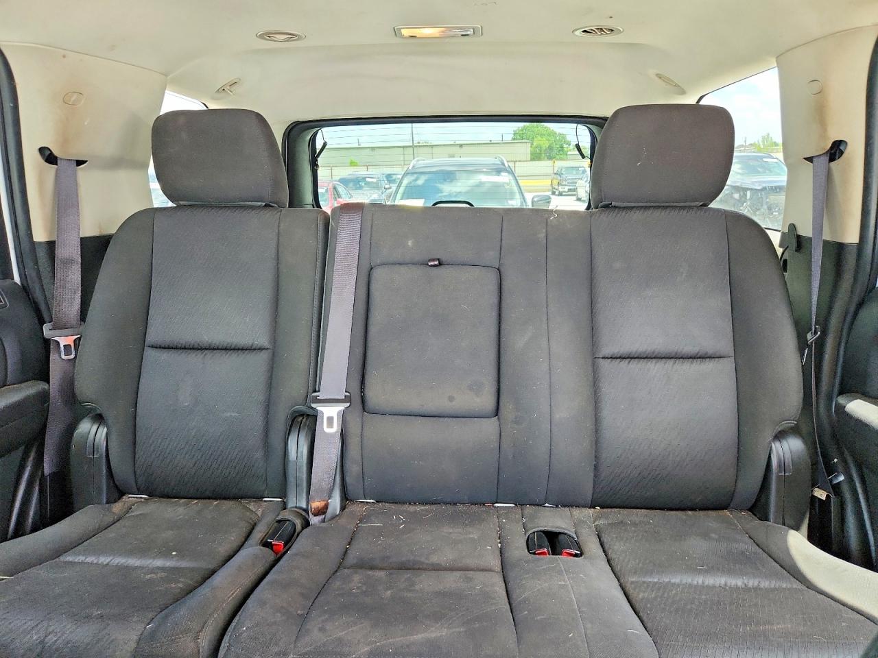 2013 Chevrolet Tahoe C1500 Ls White vin: 1GNSCAE0XDR345530