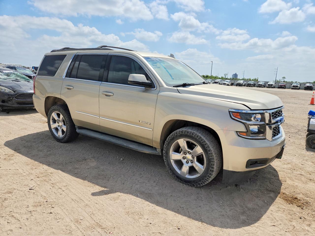 2015 Chevrolet Tahoe C1500 Ls Silver vin: 1GNSCAEC3FR625111