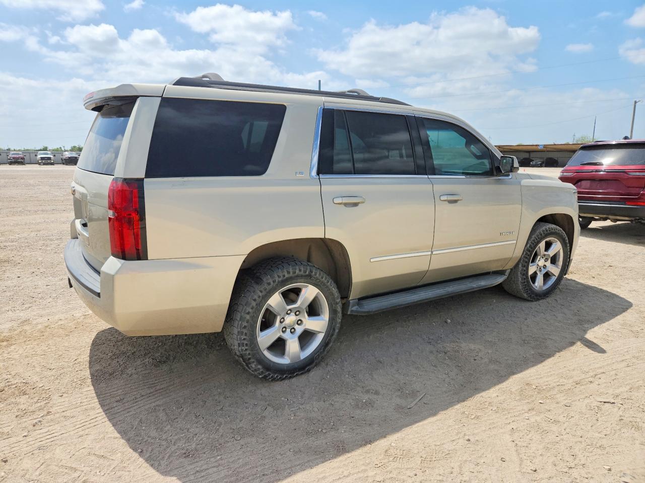 2015 Chevrolet Tahoe C1500 Ls Silver vin: 1GNSCAEC3FR625111