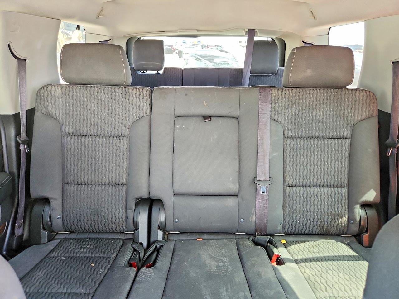 2015 Chevrolet Tahoe C1500 Ls Silver vin: 1GNSCAEC3FR625111