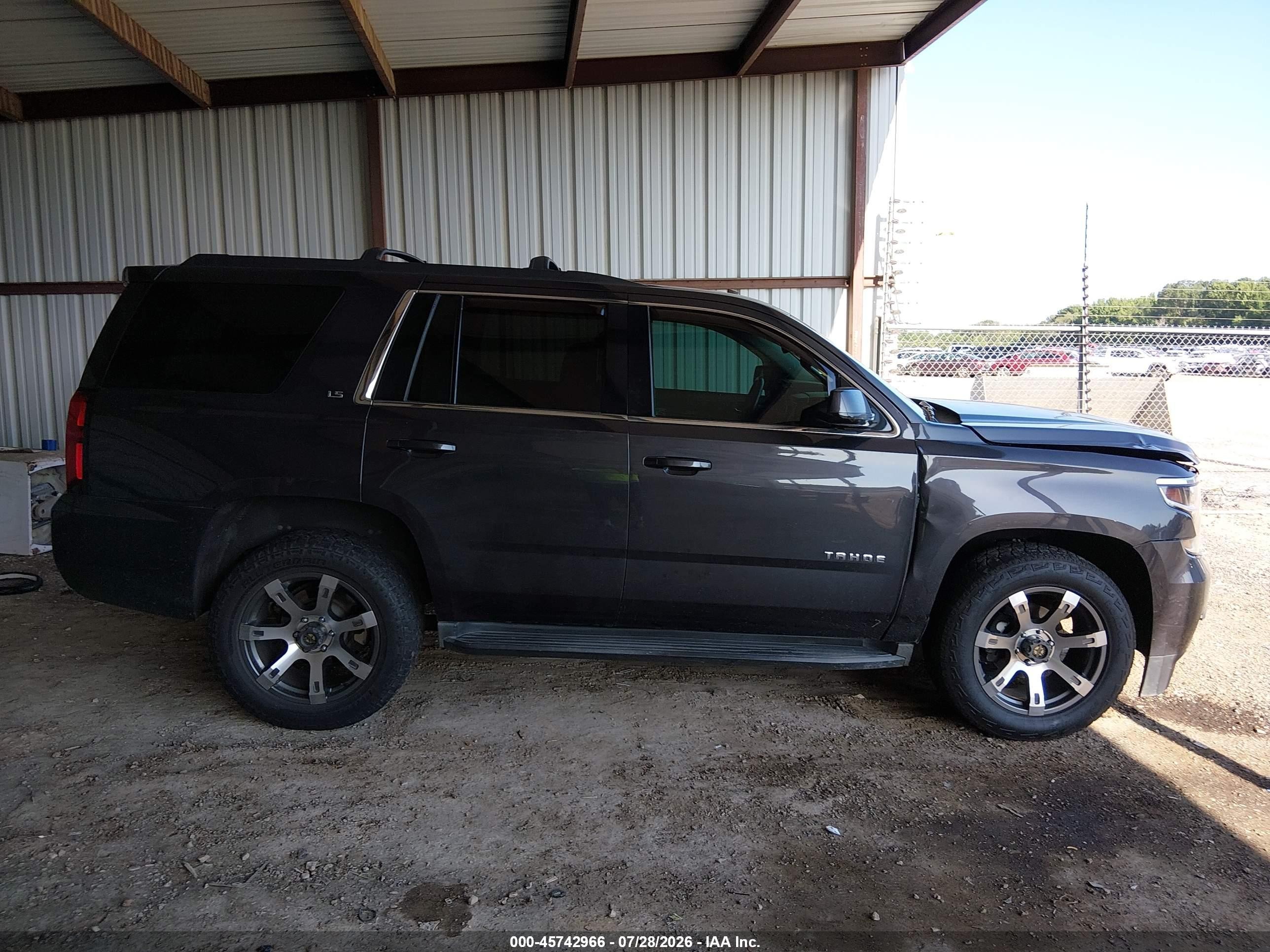 2015 Chevrolet Tahoe Ls Gray vin: 1GNSCAKC0FR582965
