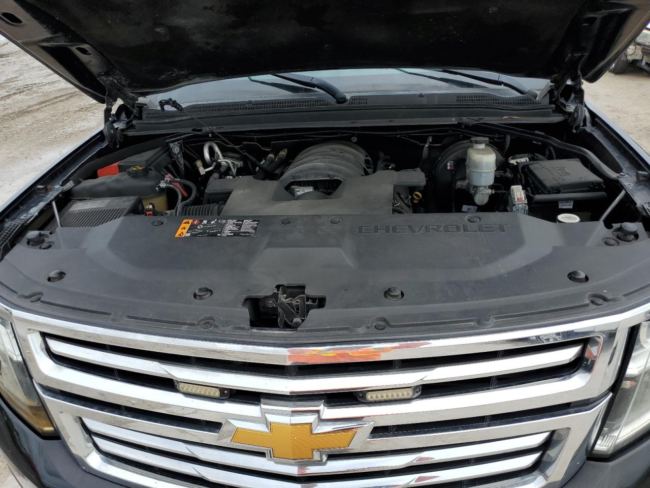 2018 Chevrolet Tahoe C1500 Ls Черный vin: 1GNSCAKC2JR392304