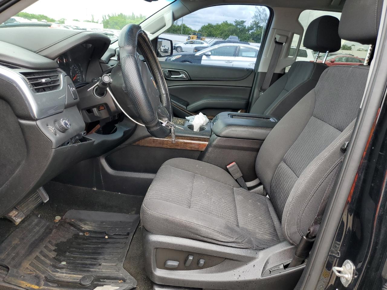 2018 Chevrolet Tahoe C1500 Ls Черный vin: 1GNSCAKC2JR392304