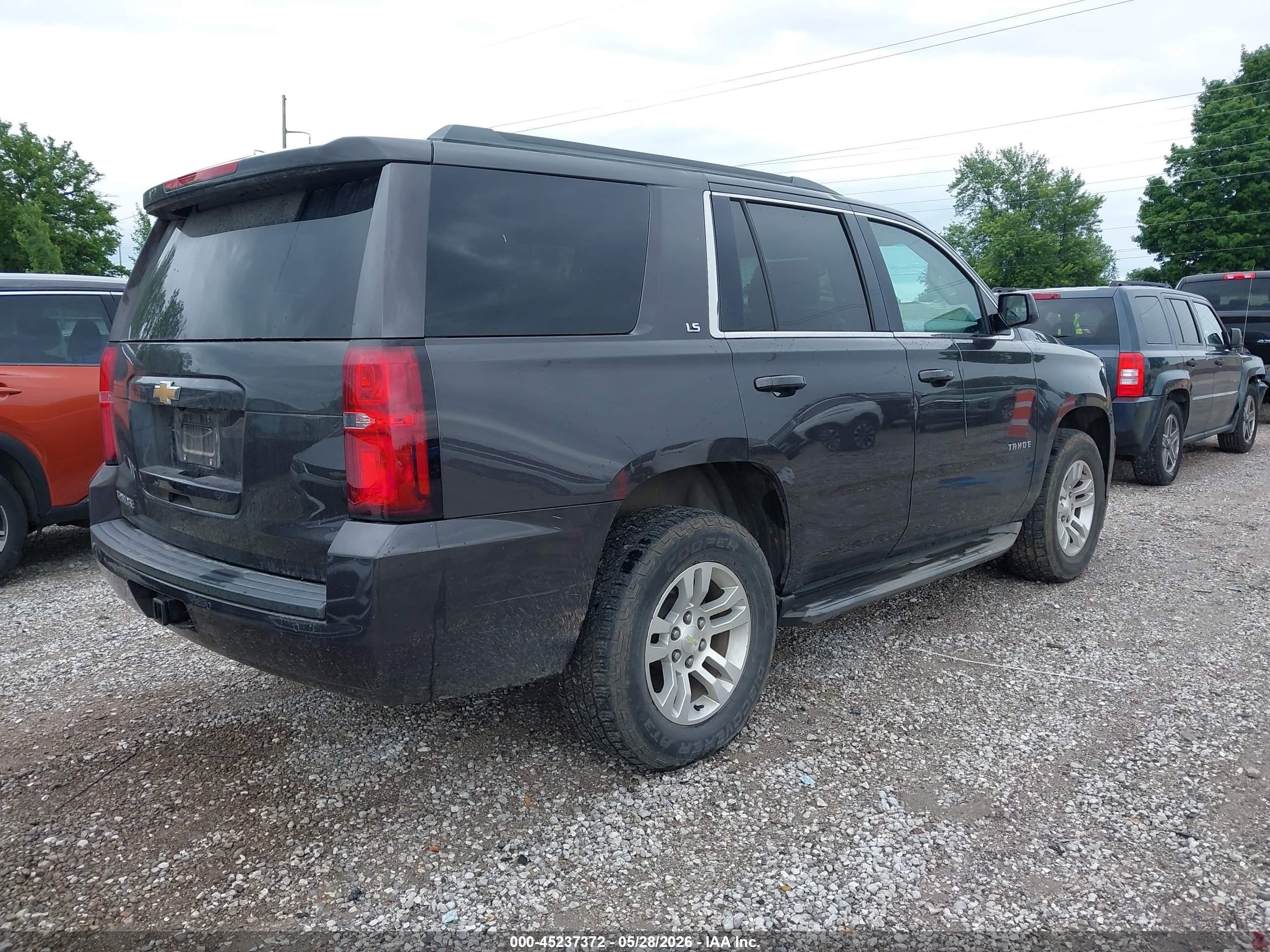 2015 Chevrolet Tahoe Ls Gray vin: 1GNSCAKC6FR290883