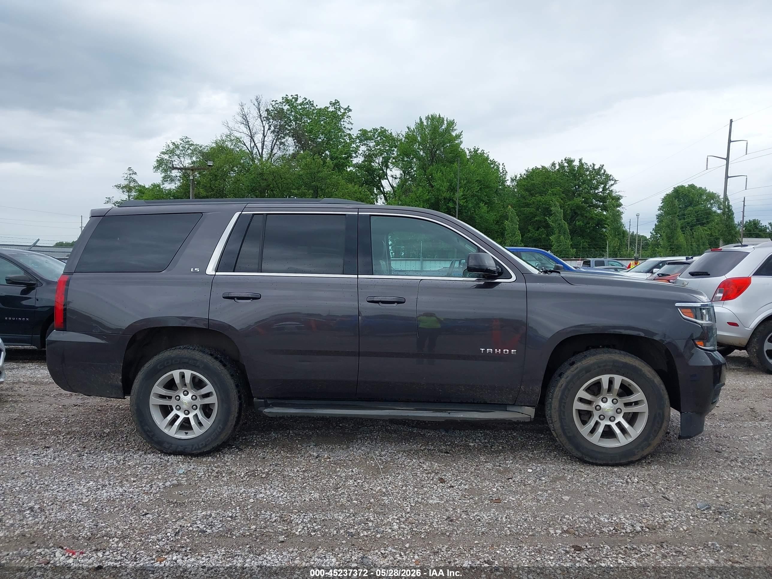 2015 Chevrolet Tahoe Ls Gray vin: 1GNSCAKC6FR290883