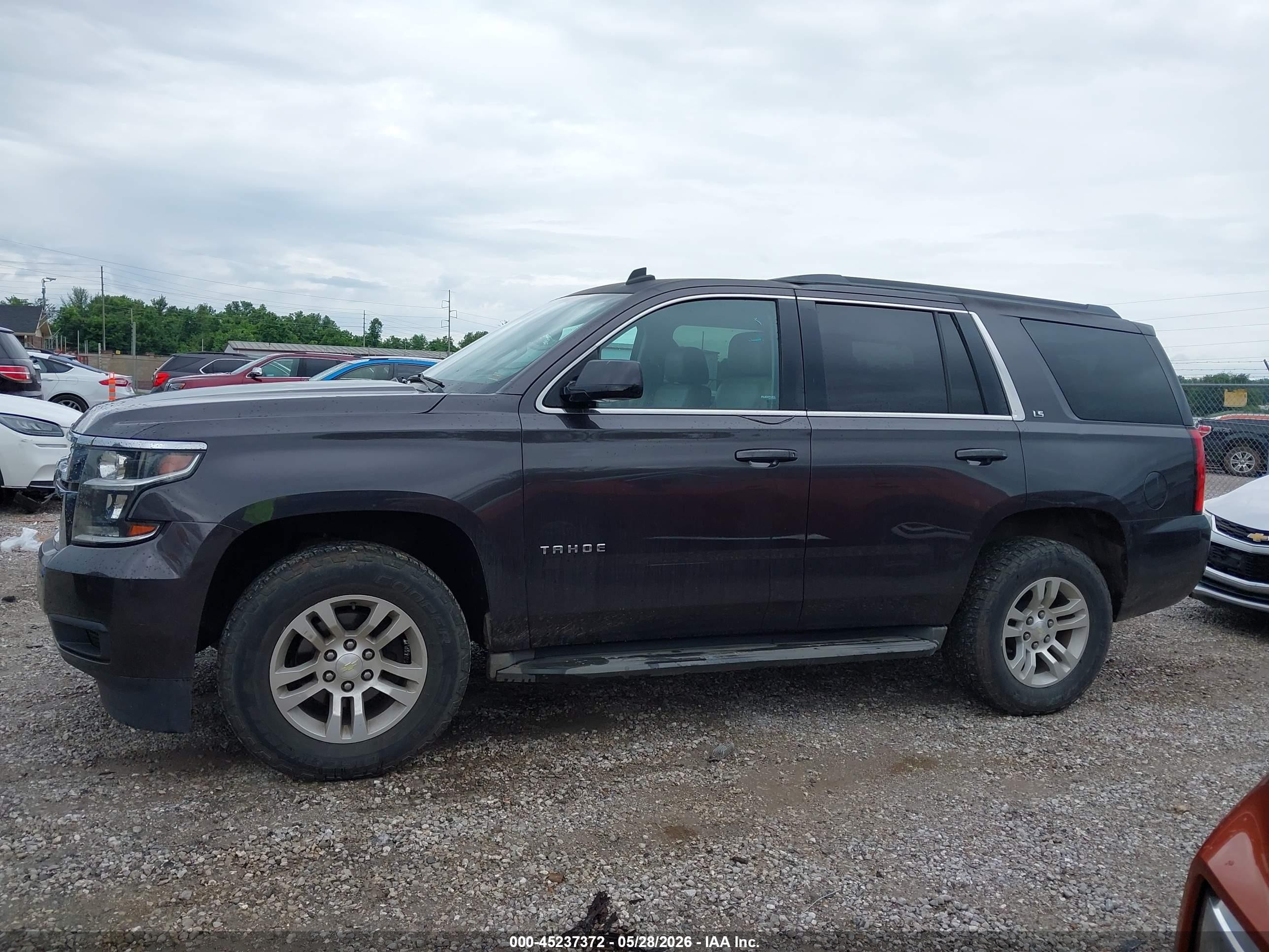2015 Chevrolet Tahoe Ls Gray vin: 1GNSCAKC6FR290883