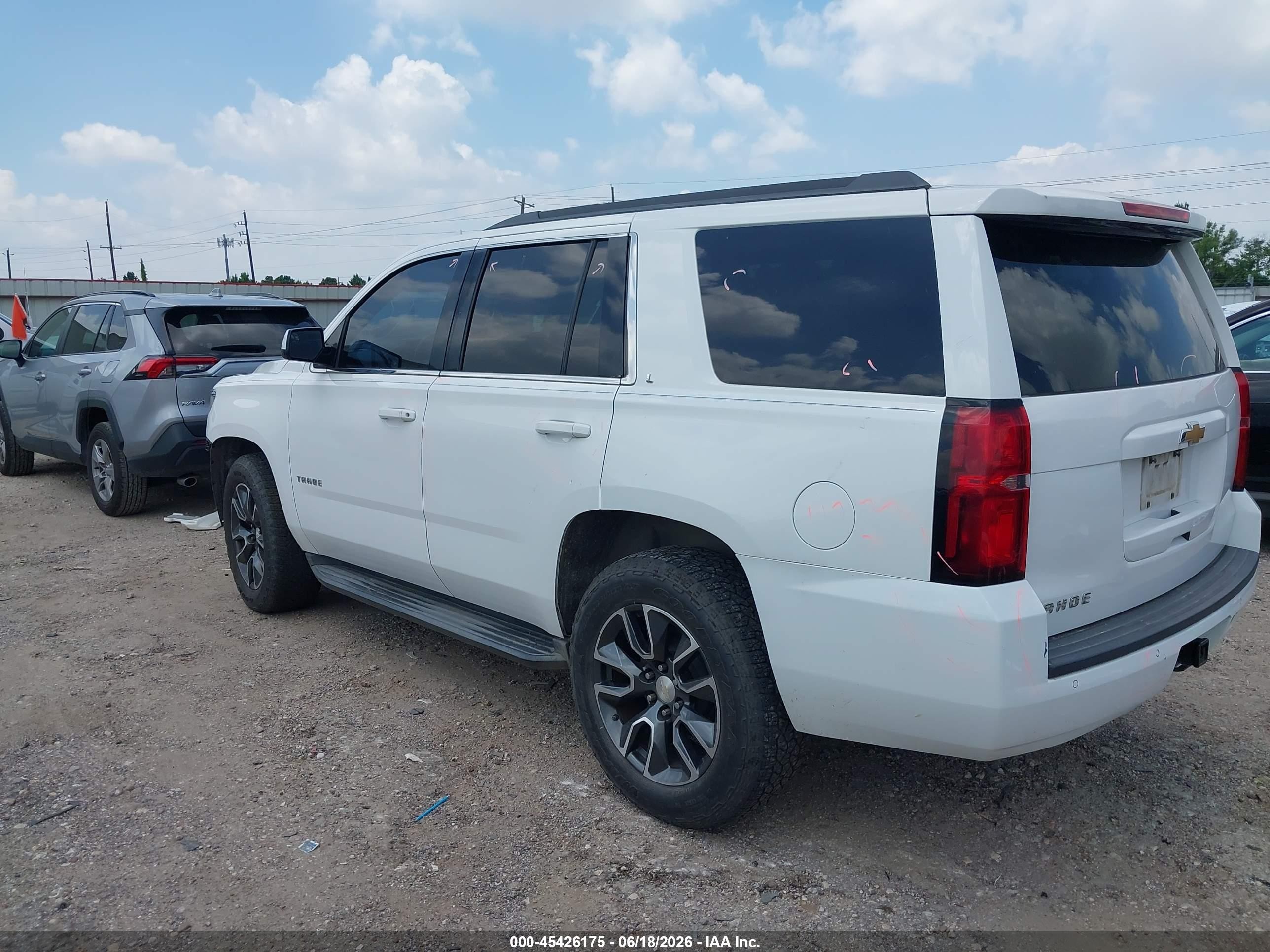 2015 Chevrolet Tahoe Ls White vin: 1GNSCAKC6FR696131