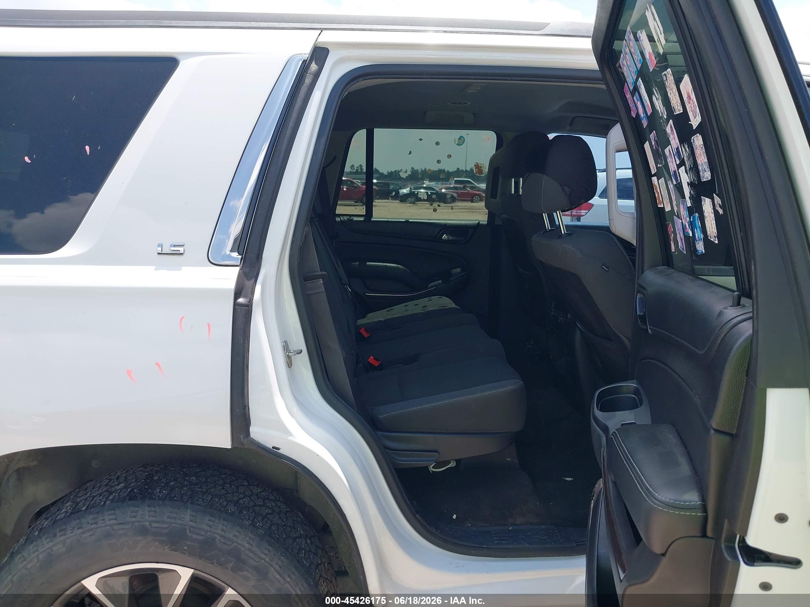 2015 Chevrolet Tahoe Ls White vin: 1GNSCAKC6FR696131