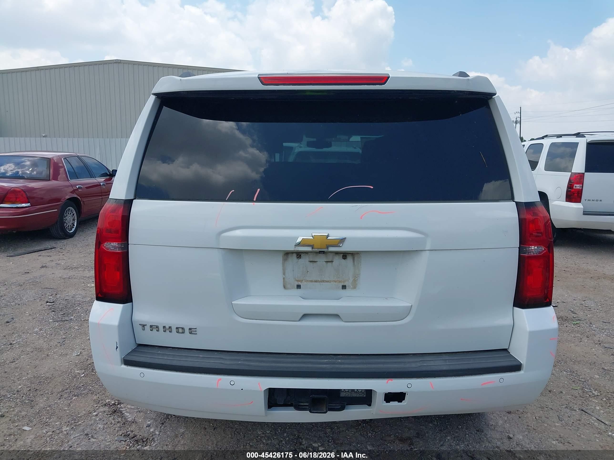 2015 Chevrolet Tahoe Ls White vin: 1GNSCAKC6FR696131