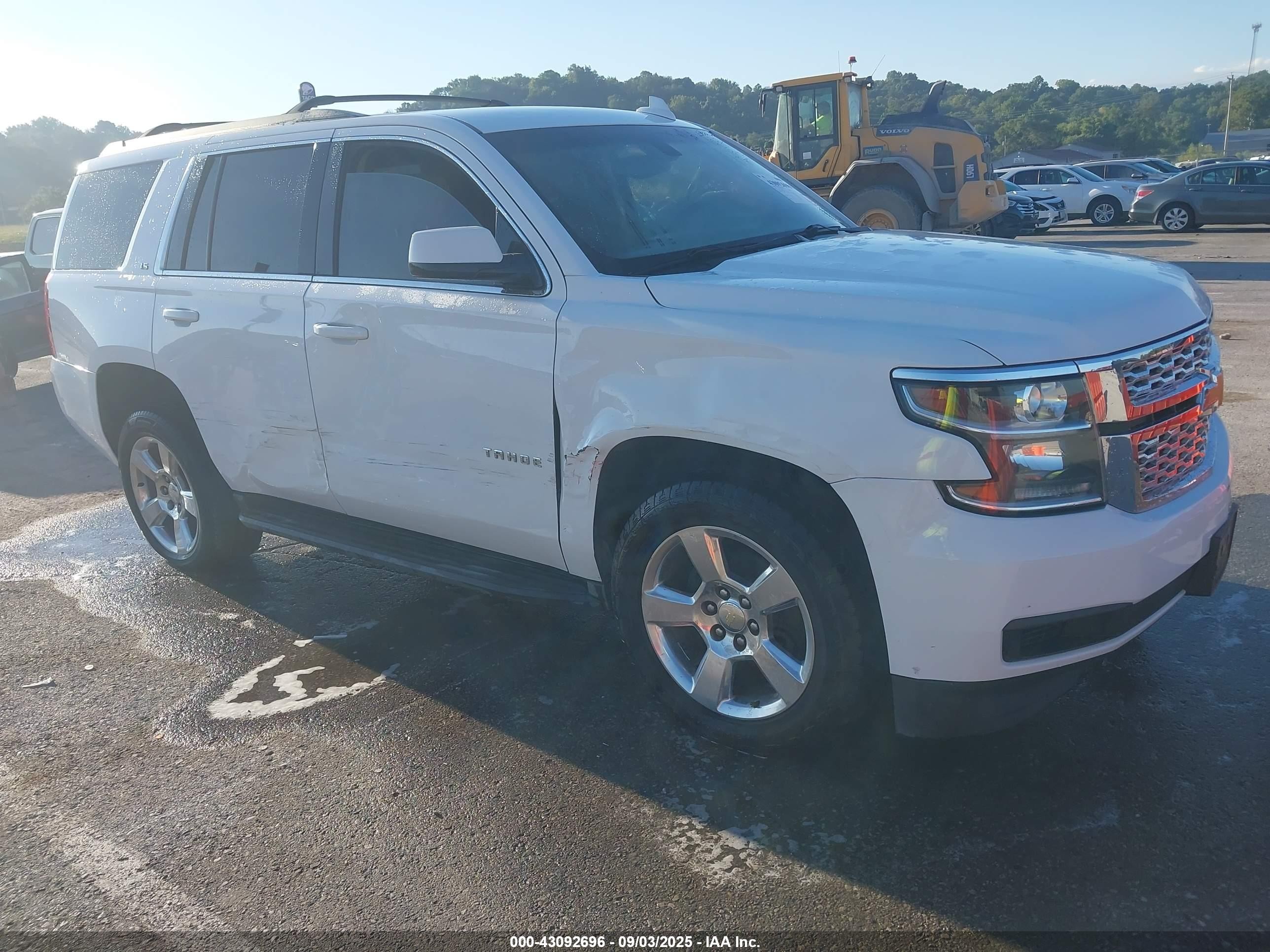 2015 Chevrolet Tahoe Ls White vin: 1GNSCAKC8FR559241