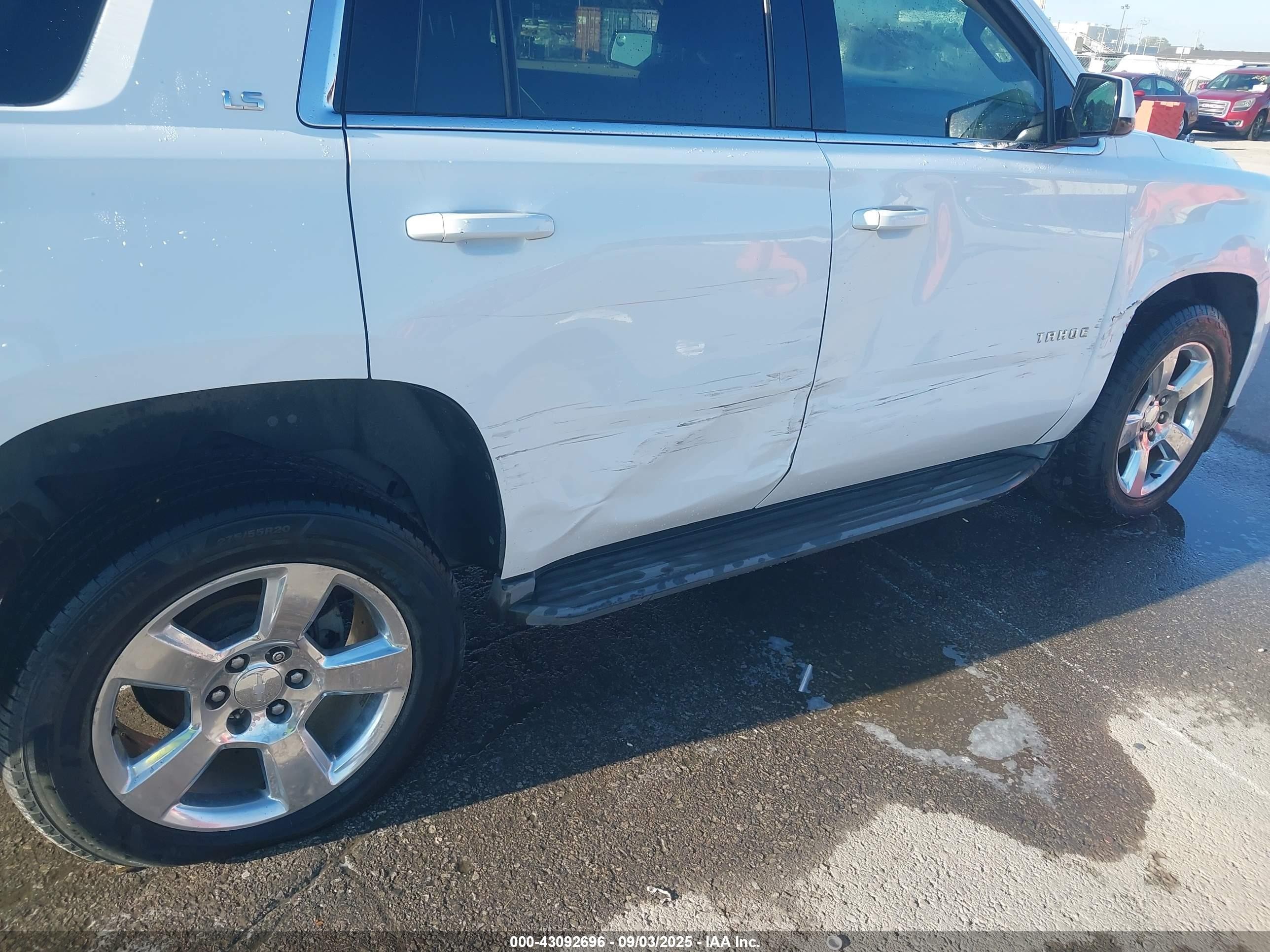 2015 Chevrolet Tahoe Ls White vin: 1GNSCAKC8FR559241