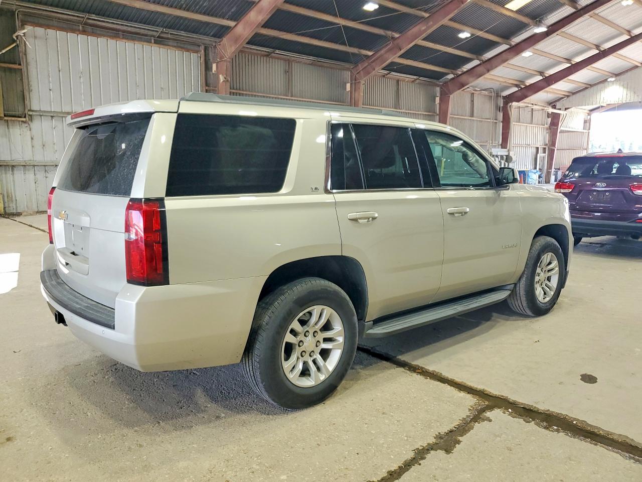 2015 Chevrolet Tahoe C1500 Ls Cream vin: 1GNSCAKC9FR183293
