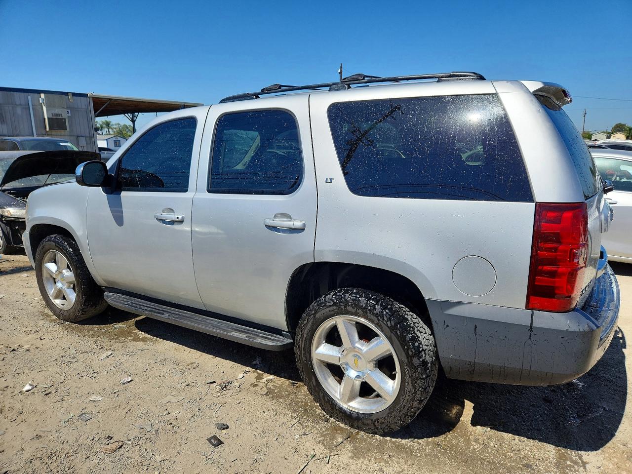 2011 Chevrolet Tahoe C1500 Lt Silver vin: 1GNSCBE00BR257010