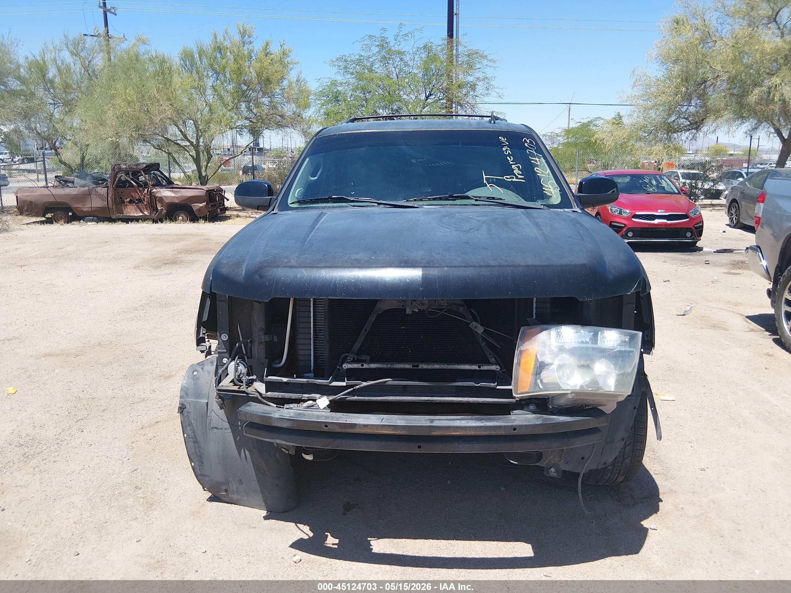 2012 Chevrolet Tahoe Lt Black vin: 1GNSCBE00CR135085