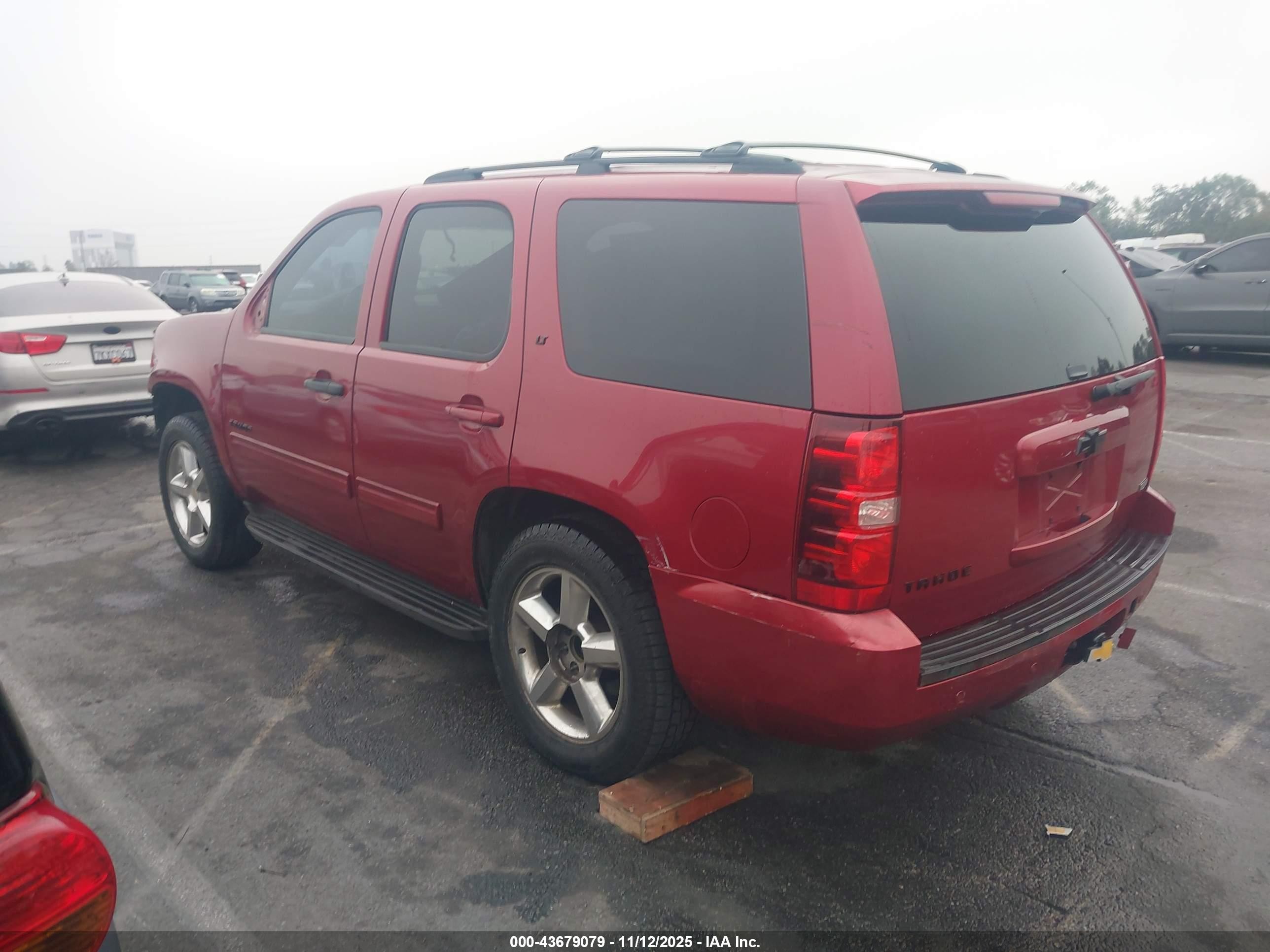 2012 Chevrolet Tahoe Lt Burgundy vin: 1GNSCBE00CR216152