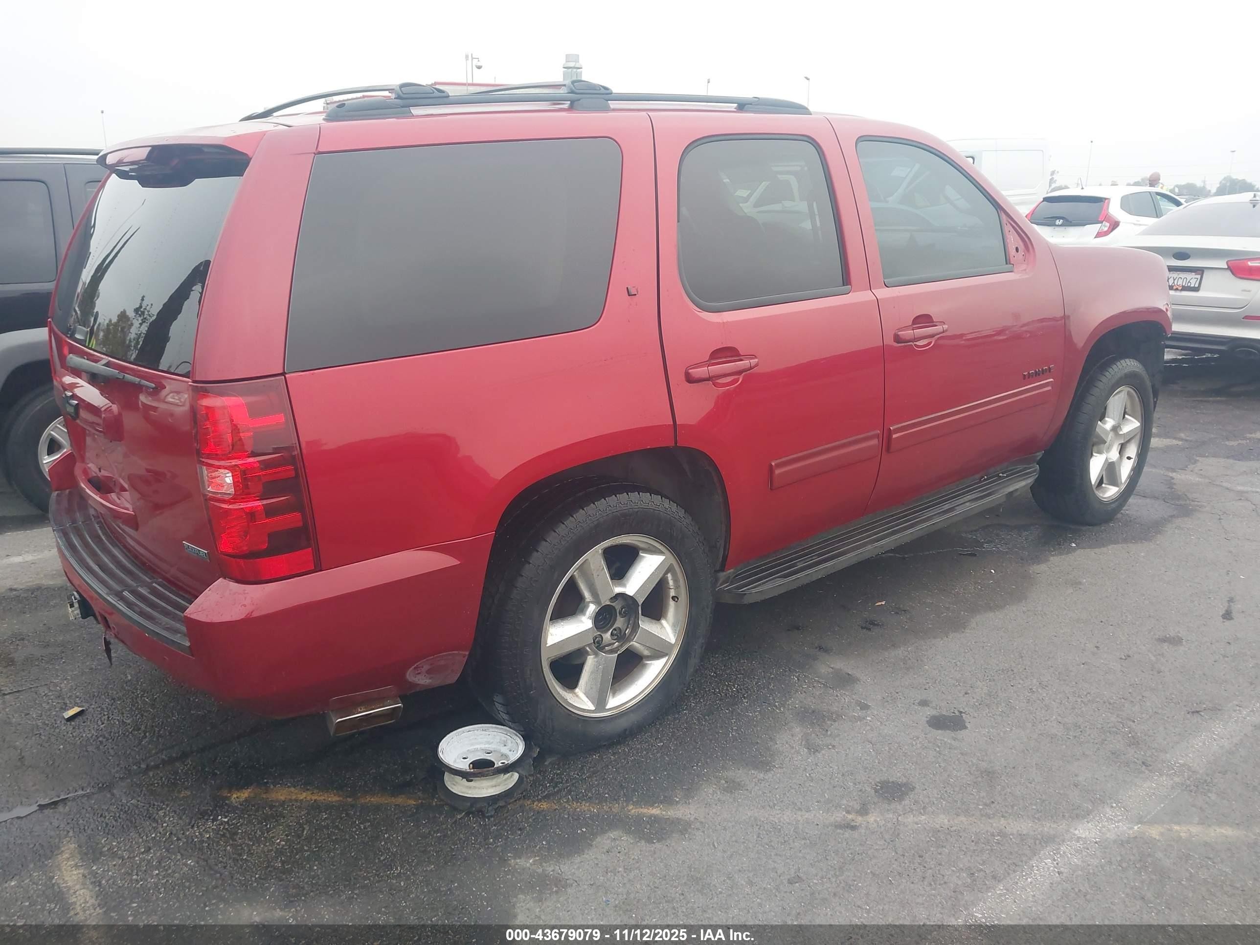 2012 Chevrolet Tahoe Lt Burgundy vin: 1GNSCBE00CR216152