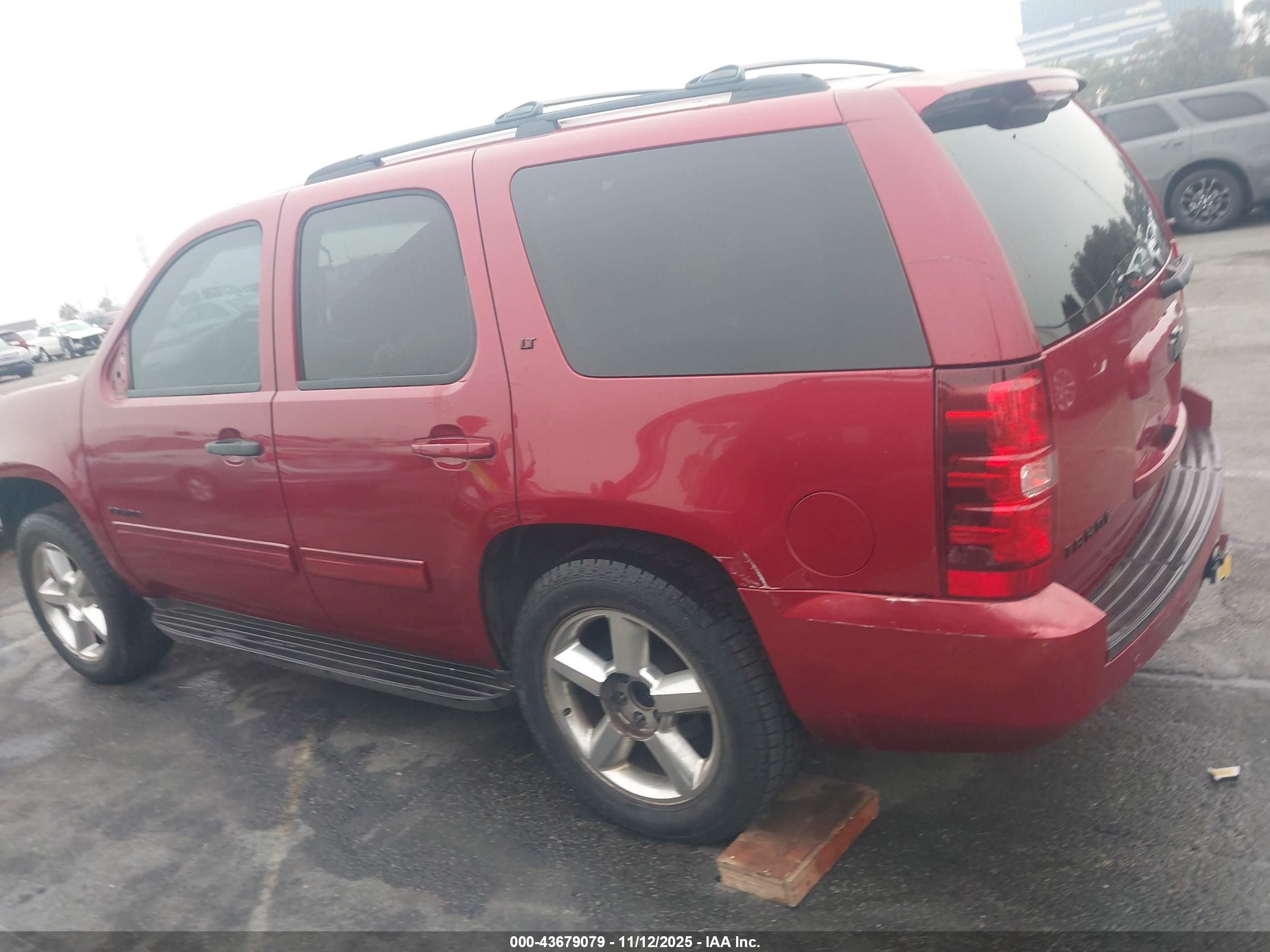2012 Chevrolet Tahoe Lt Burgundy vin: 1GNSCBE00CR216152