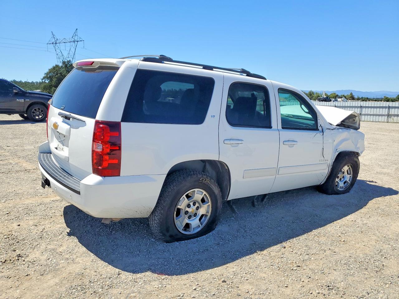 2014 Chevrolet Tahoe C1500 Lt White vin: 1GNSCBE00ER231477