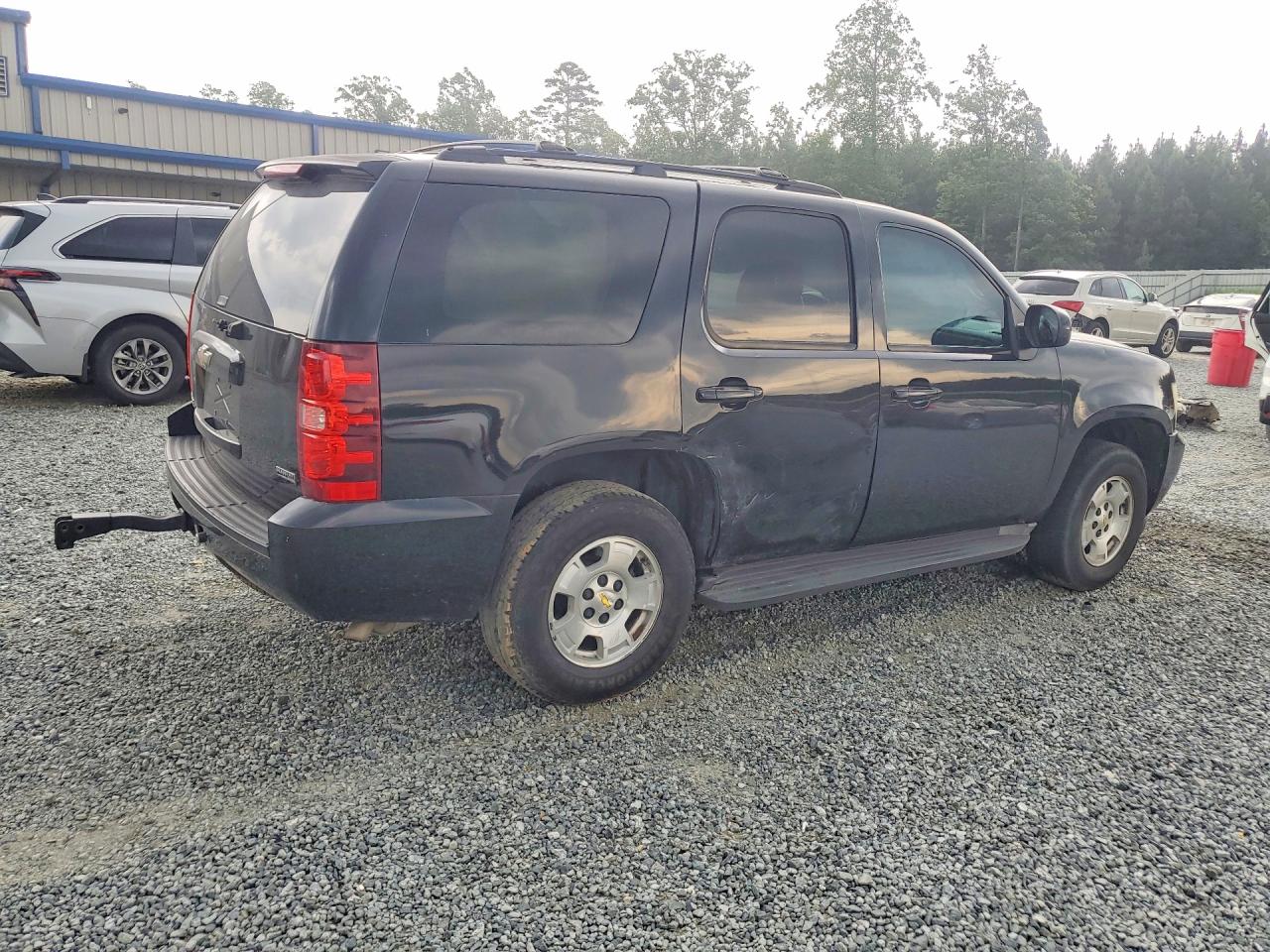 2011 Chevrolet Tahoe Lt Black vin: 1GNSCBE01BR241303