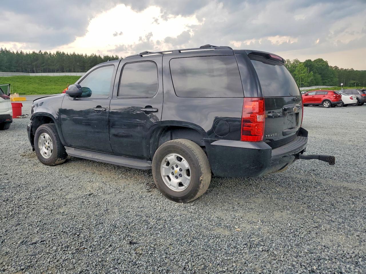 2011 Chevrolet Tahoe Lt Black vin: 1GNSCBE01BR241303