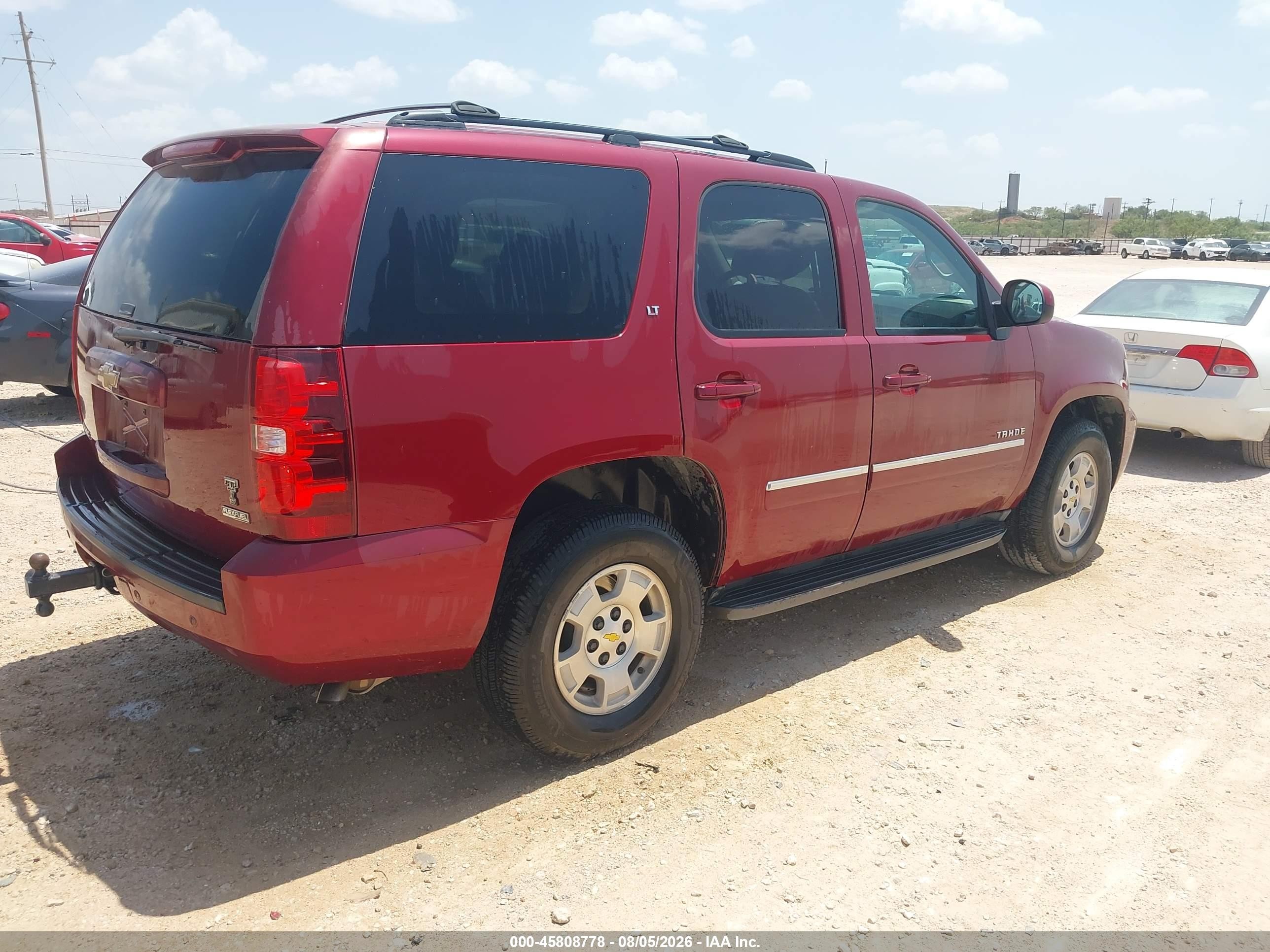 2011 Chevrolet Tahoe Lt Burgundy vin: 1GNSCBE01BR267352