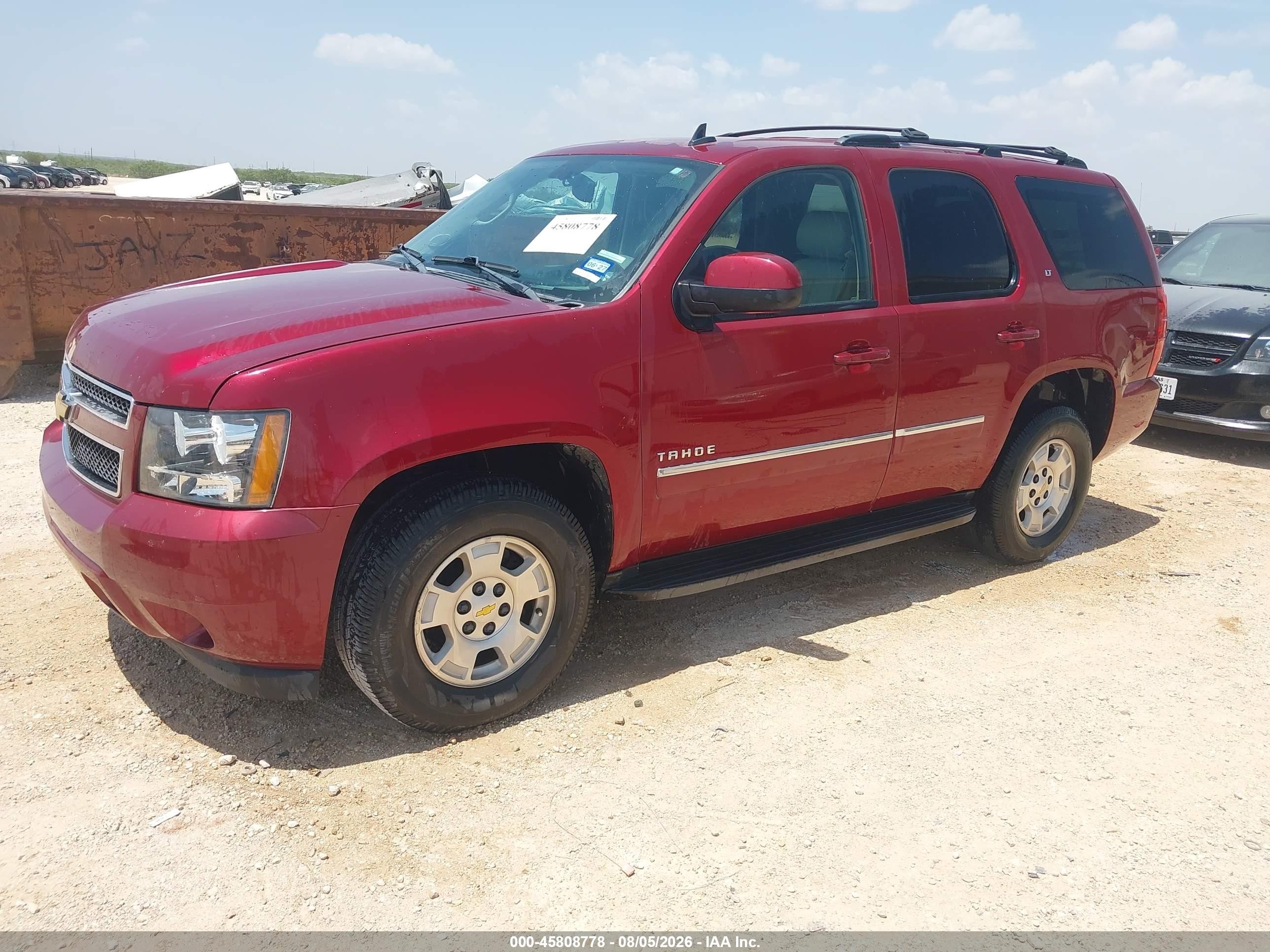 2011 Chevrolet Tahoe Lt Burgundy vin: 1GNSCBE01BR267352
