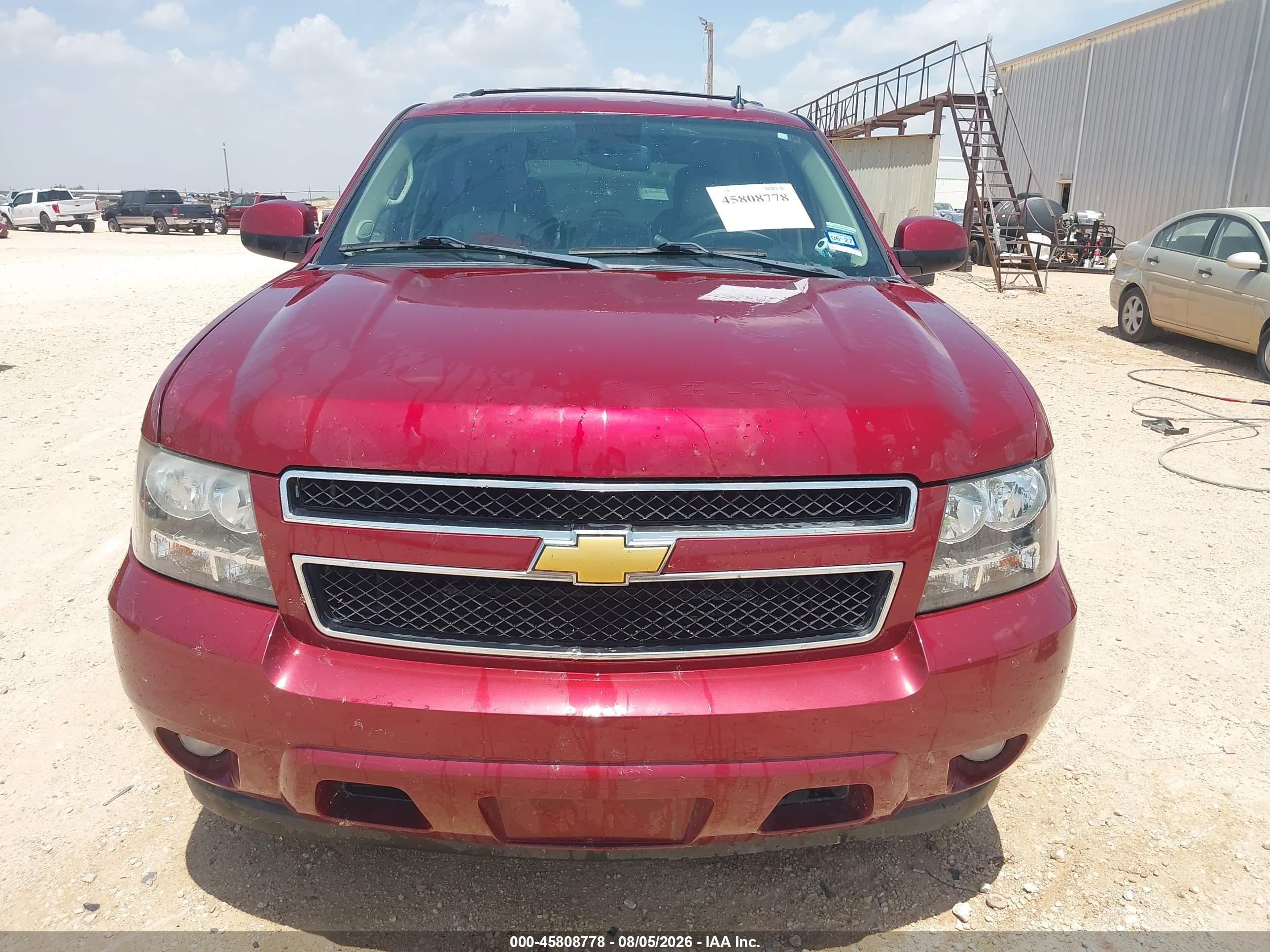 2011 Chevrolet Tahoe Lt Burgundy vin: 1GNSCBE01BR267352