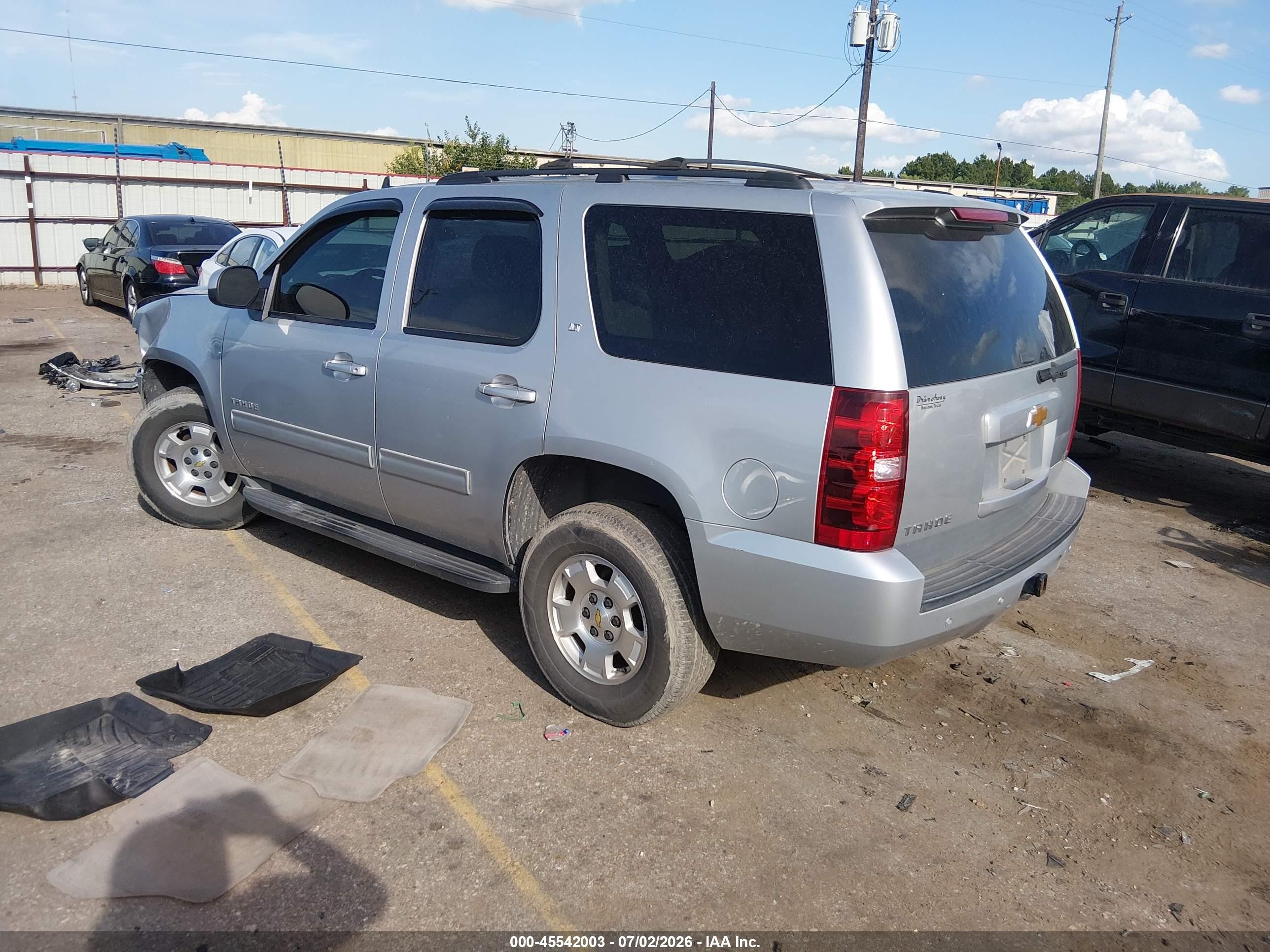2012 Chevrolet Tahoe Lt Silver vin: 1GNSCBE01CR107022