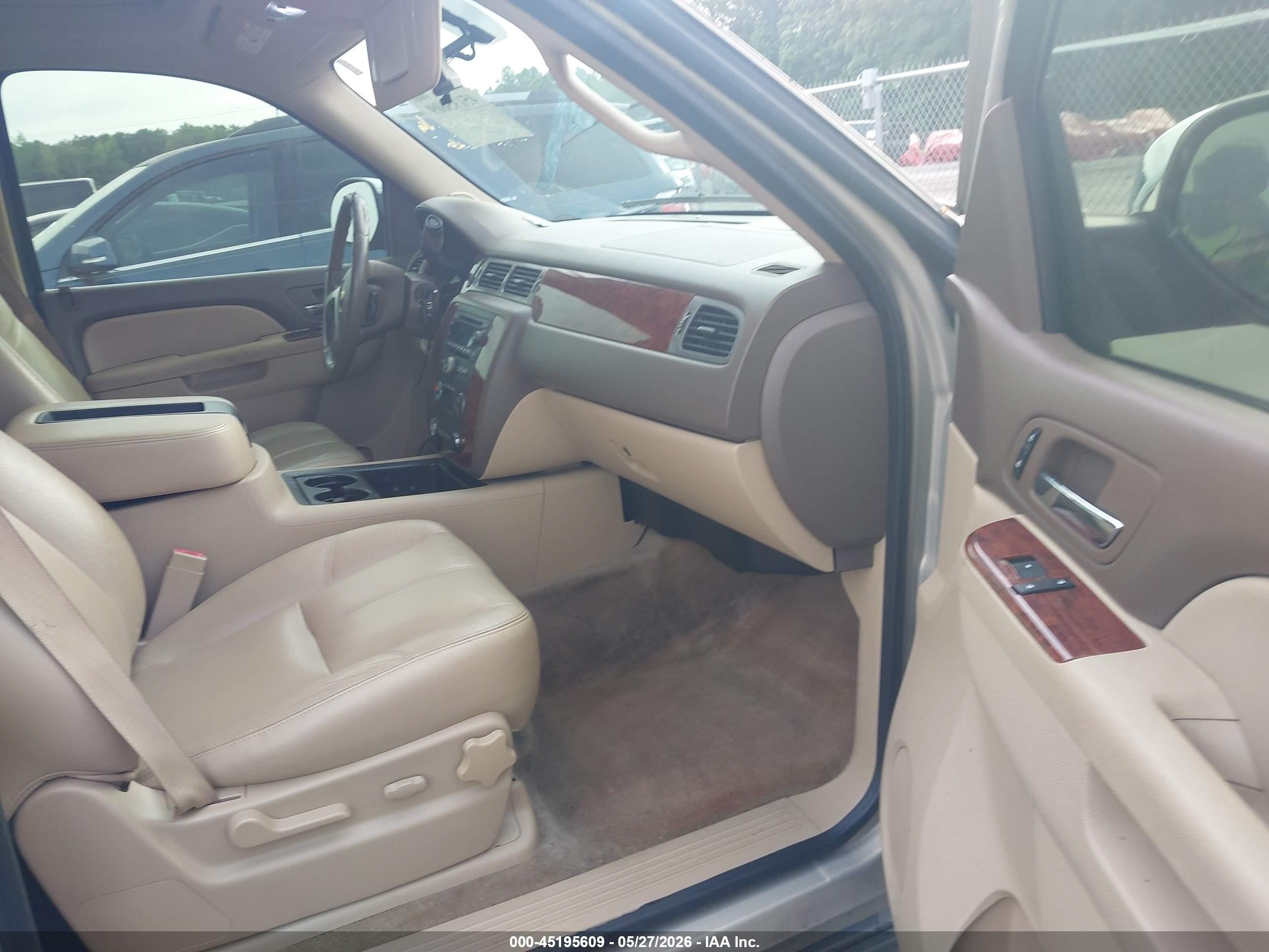 2012 Chevrolet Tahoe Lt Brown vin: 1GNSCBE01CR129456