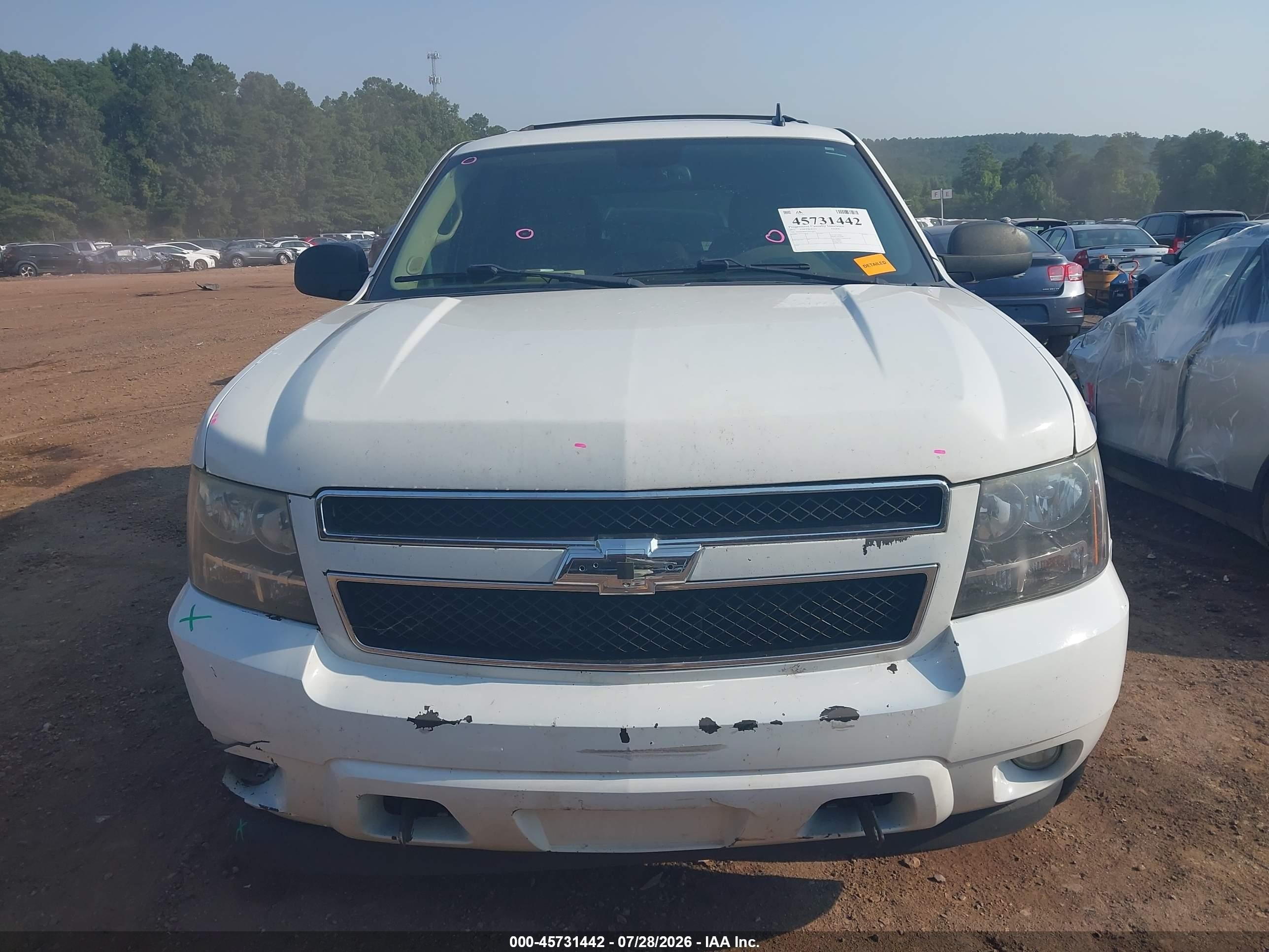 2012 Chevrolet Tahoe Lt Белый vin: 1GNSCBE01CR213891