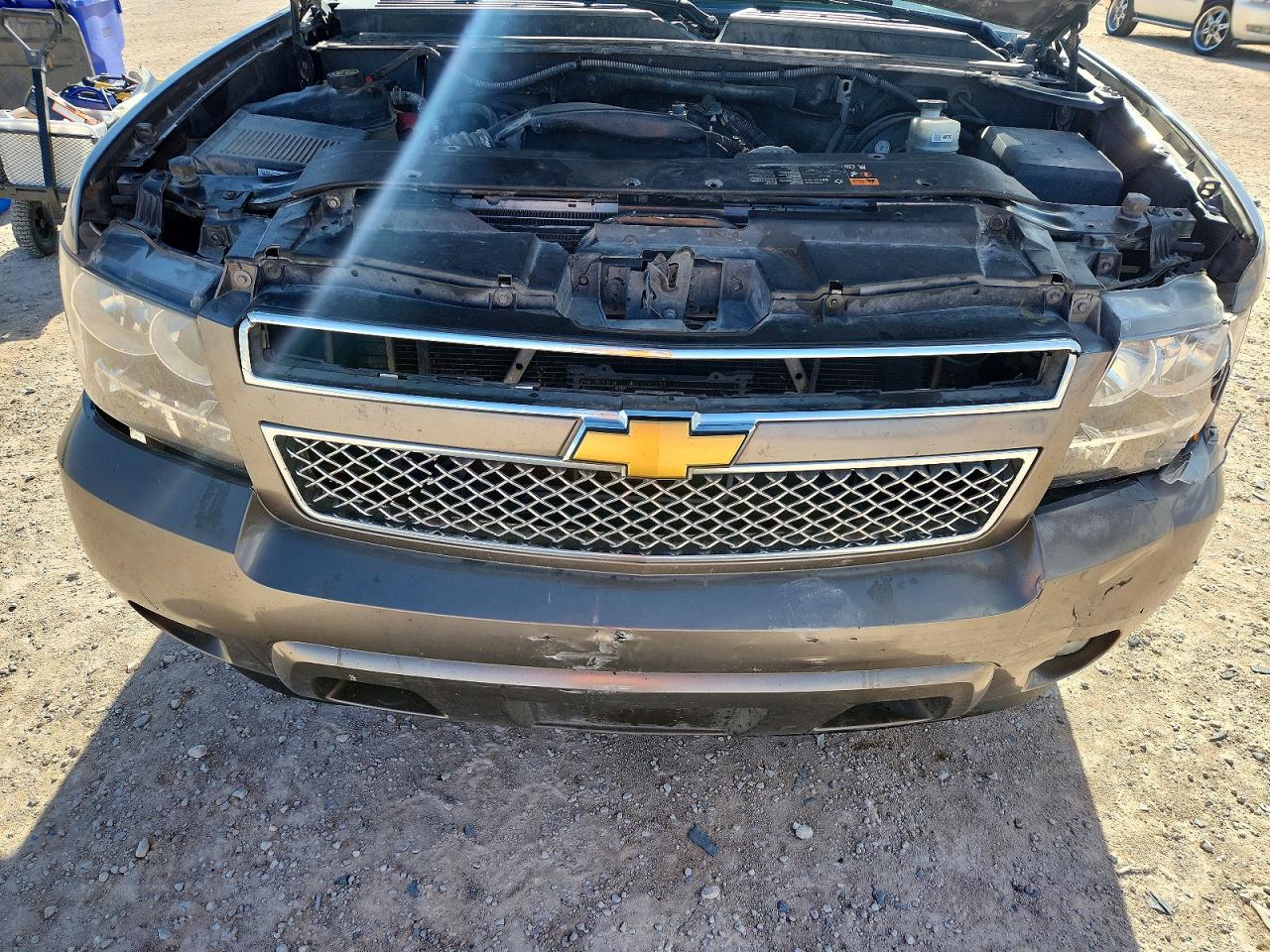 2013 Chevrolet Tahoe C1500 Lt Серый vin: 1GNSCBE01DR133427