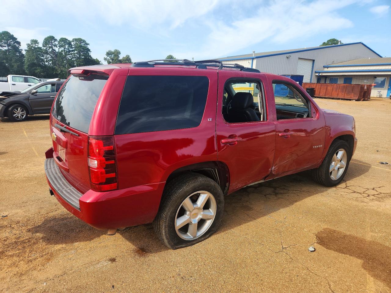 2013 Chevrolet Tahoe C1500 Lt Темно-бордовый vin: 1GNSCBE01DR244818