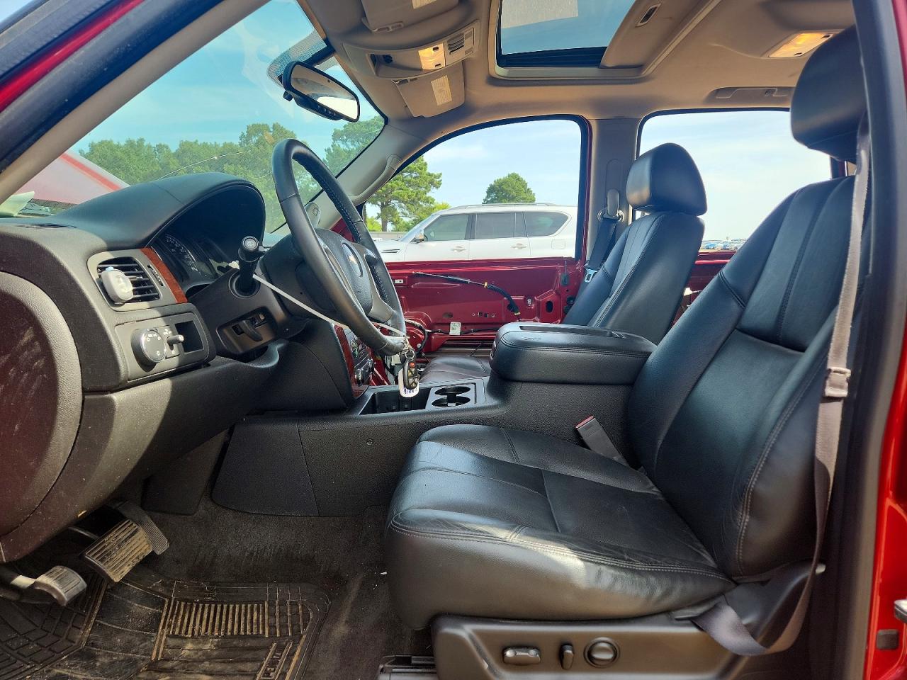 2013 Chevrolet Tahoe C1500 Lt Темно-бордовый vin: 1GNSCBE01DR244818