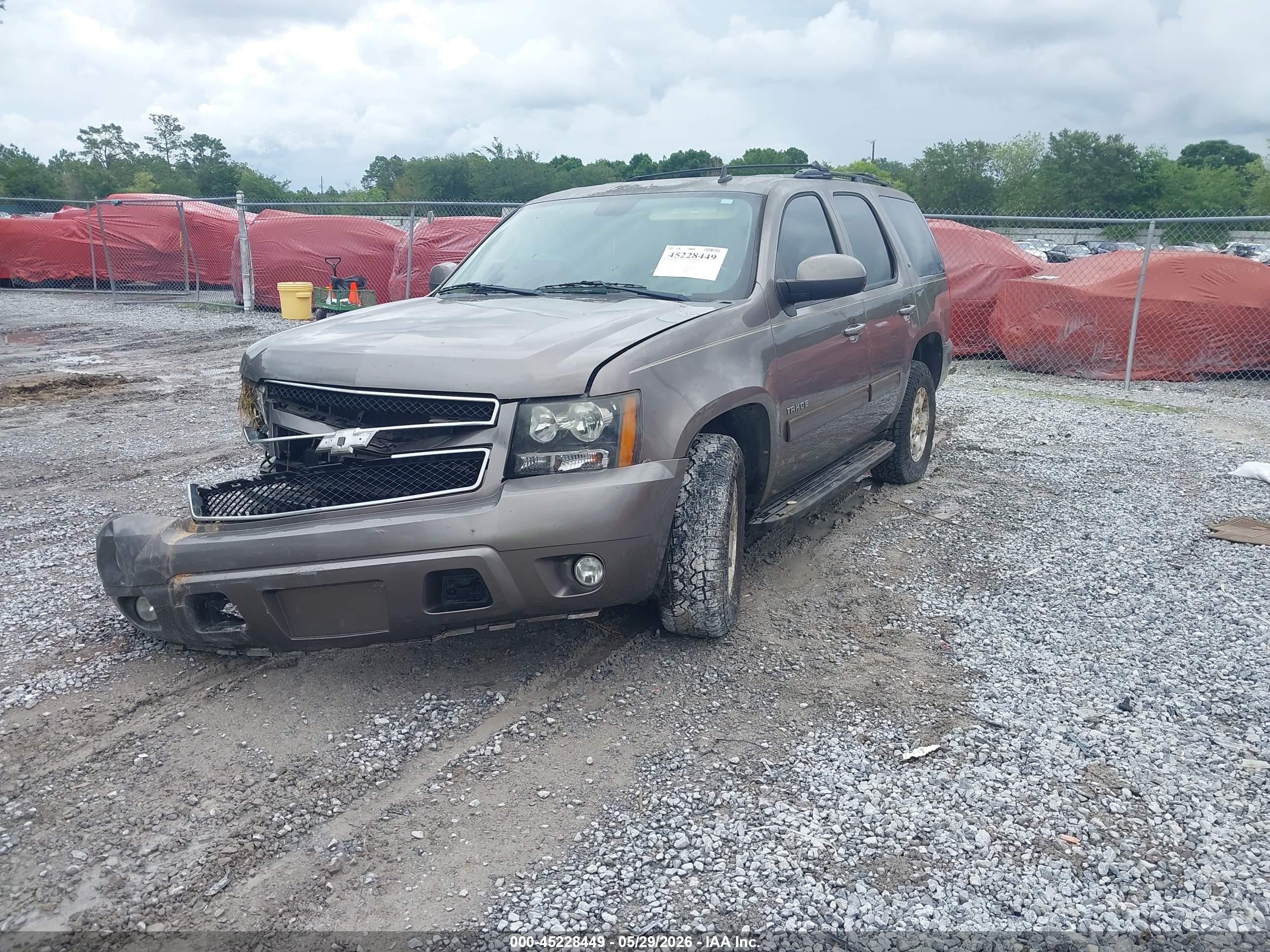 2013 Chevrolet Tahoe Lt Gray vin: 1GNSCBE01DR346927