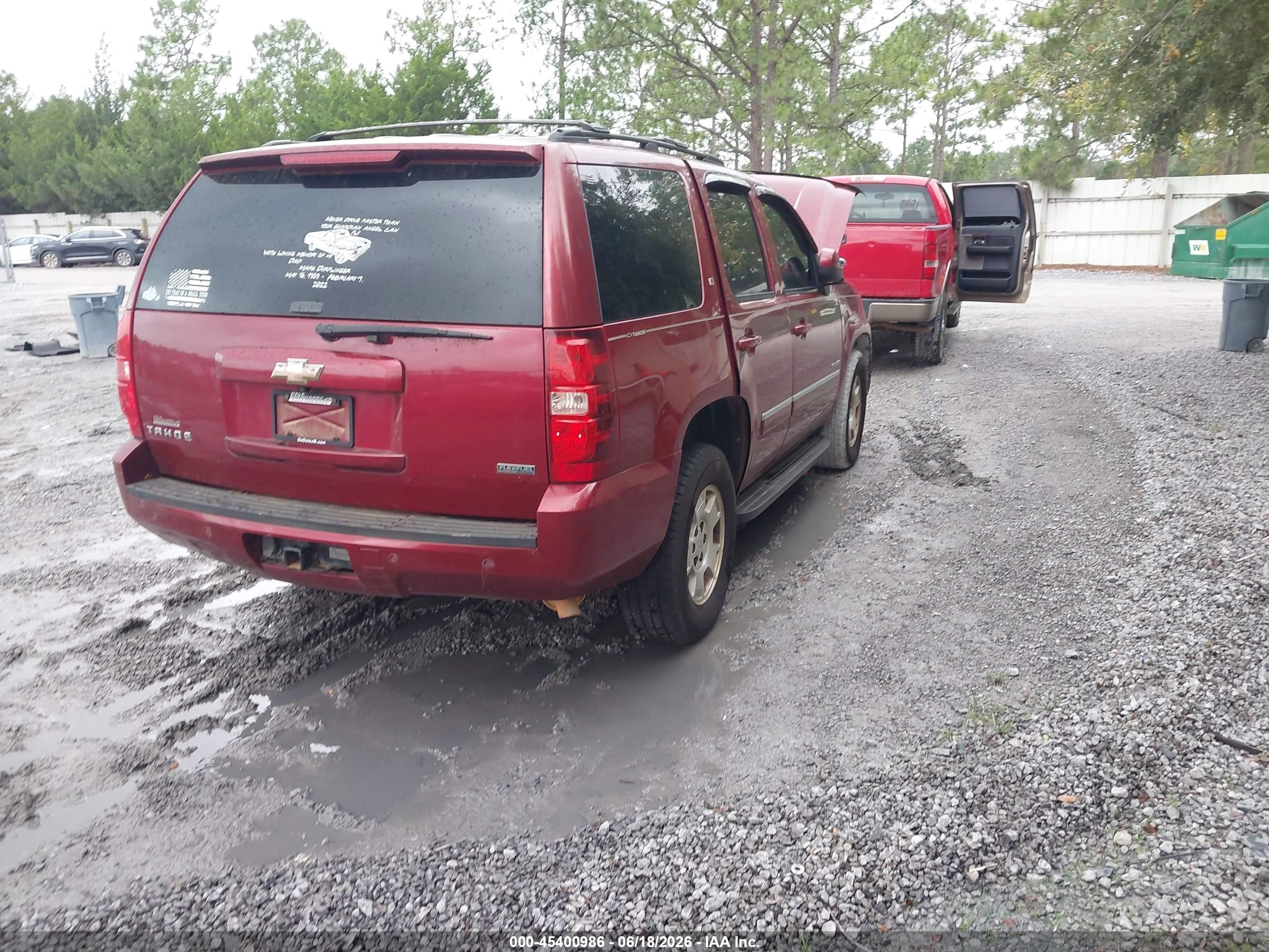 2011 Chevrolet Tahoe Lt Burgundy vin: 1GNSCBE02BR149746