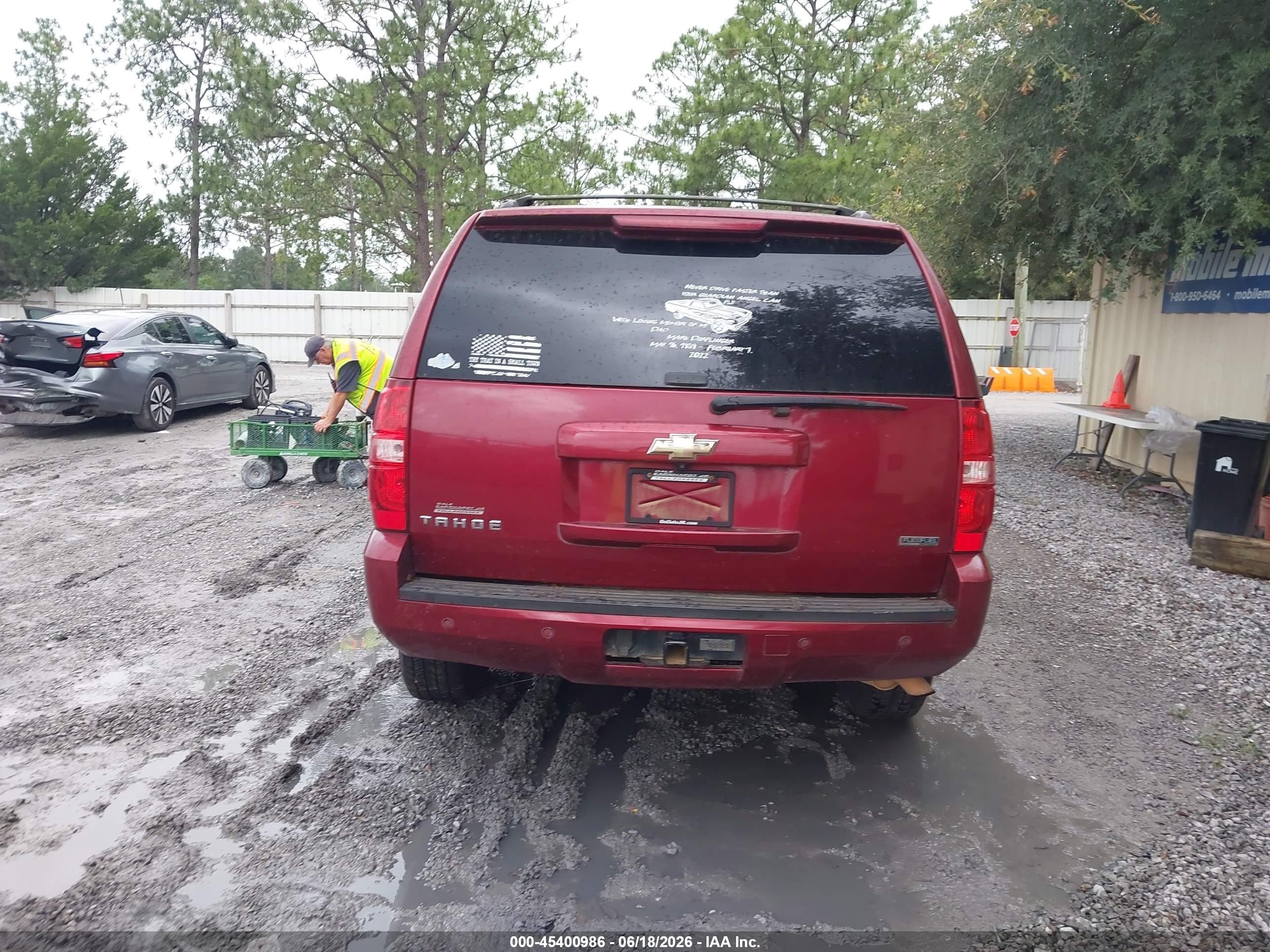 2011 Chevrolet Tahoe Lt Burgundy vin: 1GNSCBE02BR149746