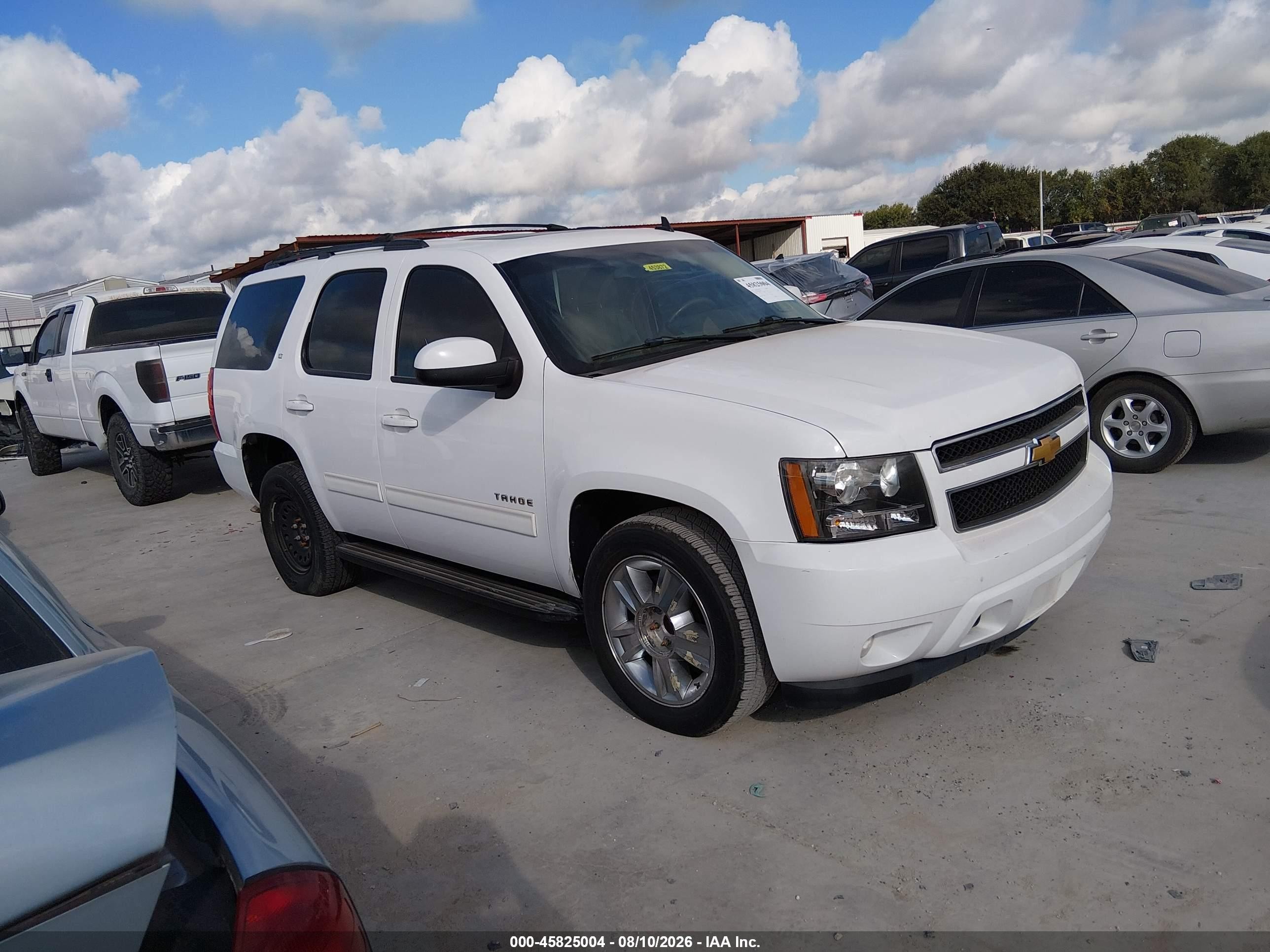 2012 Chevrolet Tahoe Lt Белый vin: 1GNSCBE02CR264297