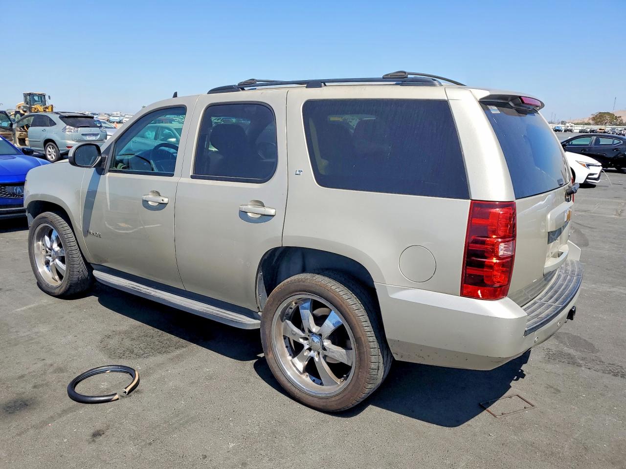 2013 Chevrolet Tahoe C1500 Lt Beige vin: 1GNSCBE02DR183432