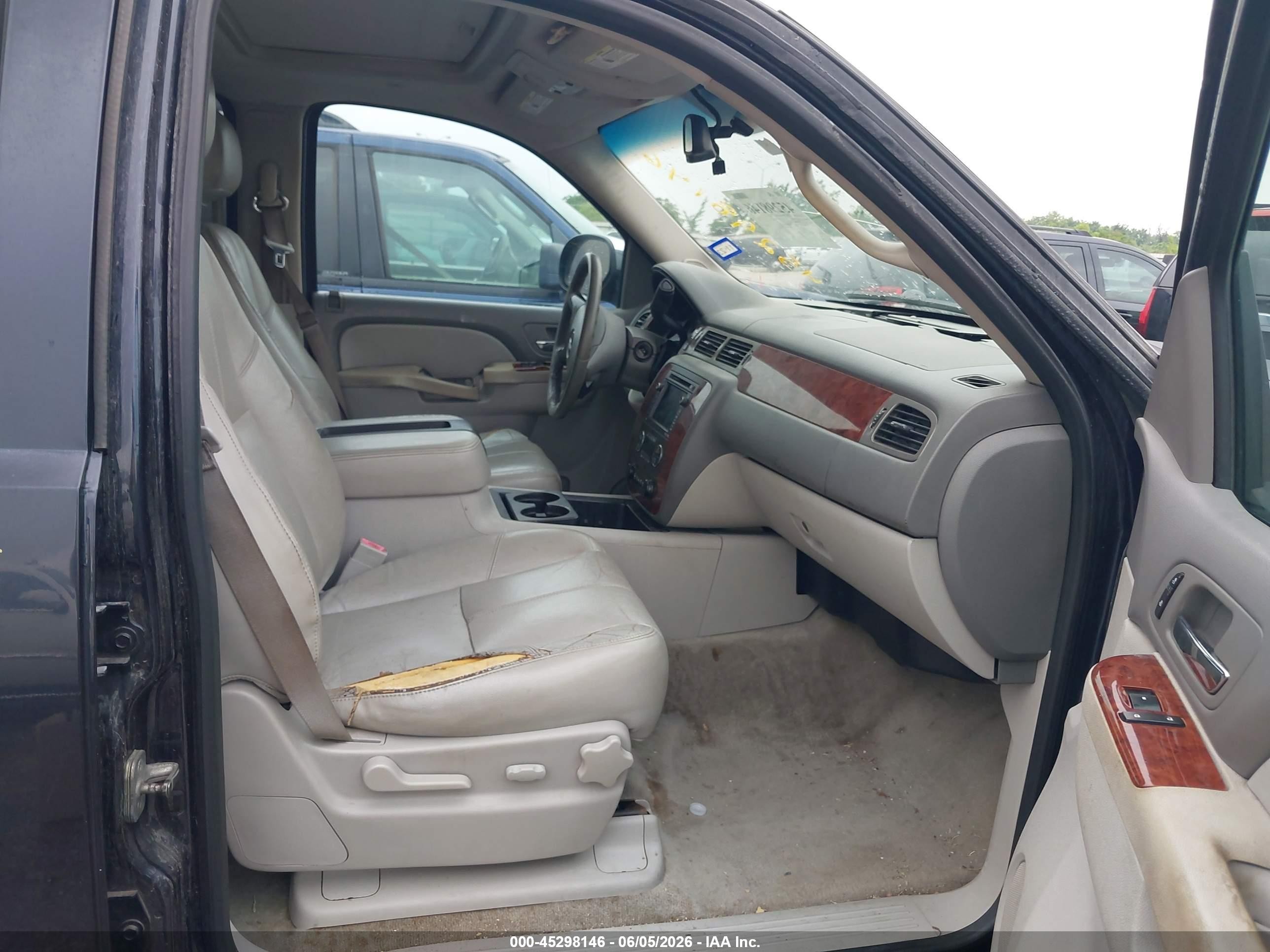 2013 Chevrolet Tahoe Lt Dark Blue vin: 1GNSCBE02DR205932