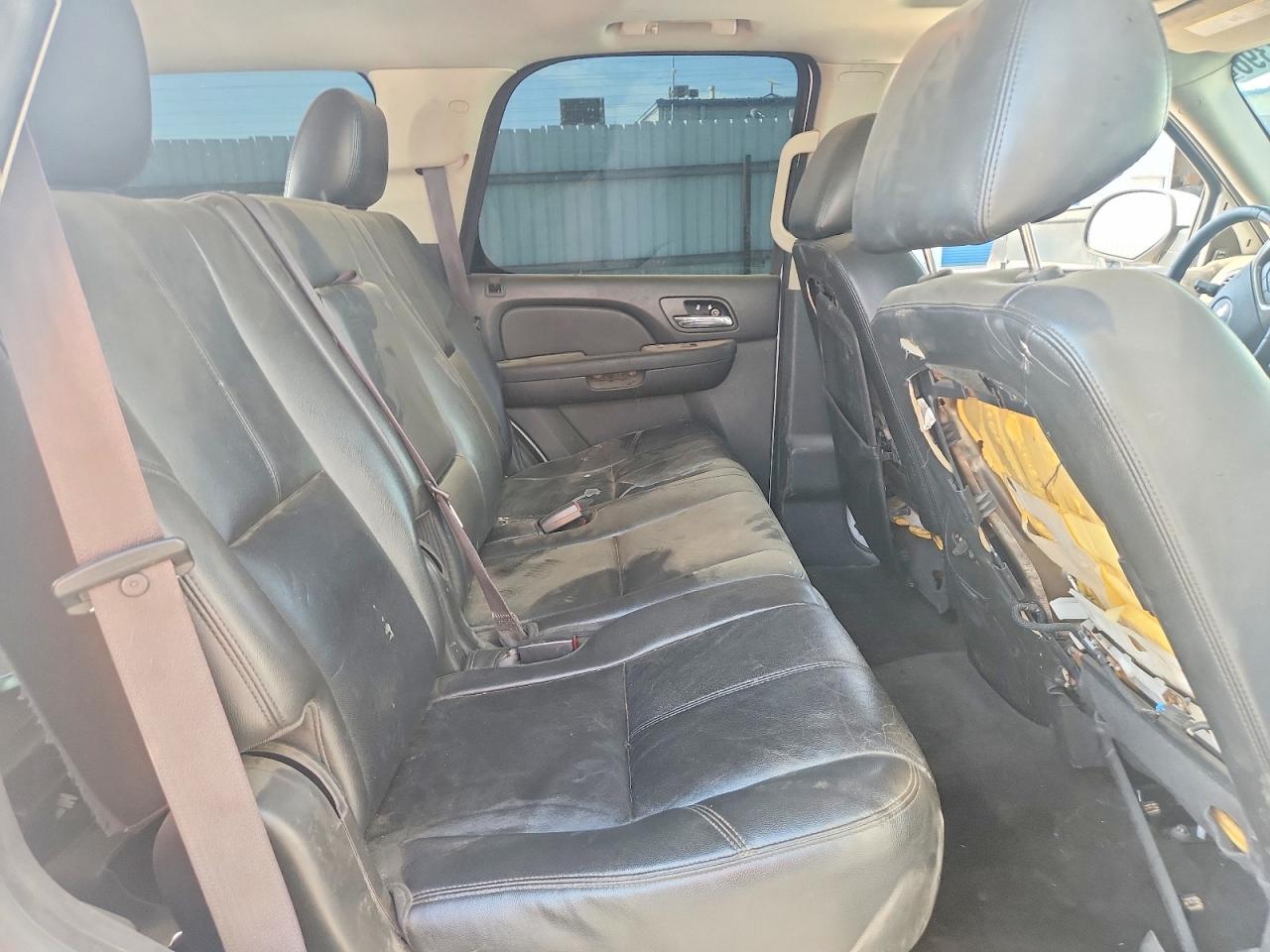 2013 Chevrolet Tahoe C1500 Lt Белый vin: 1GNSCBE02DR255519