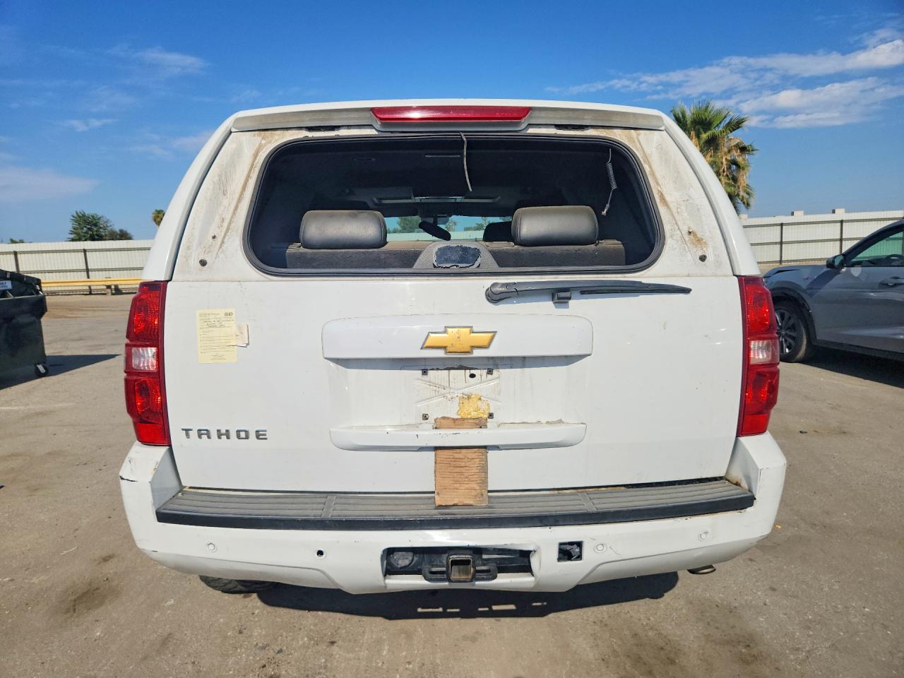 2013 Chevrolet Tahoe C1500 Lt Белый vin: 1GNSCBE02DR255519