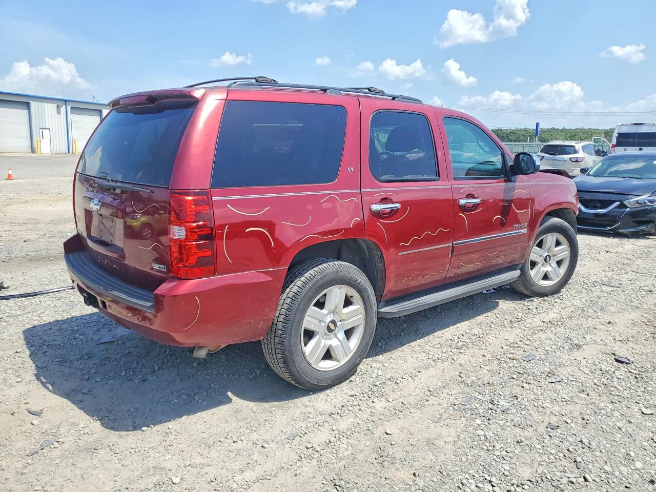 2011 Chevrolet Tahoe C1500 Lt Burgundy vin: 1GNSCBE03BR154468