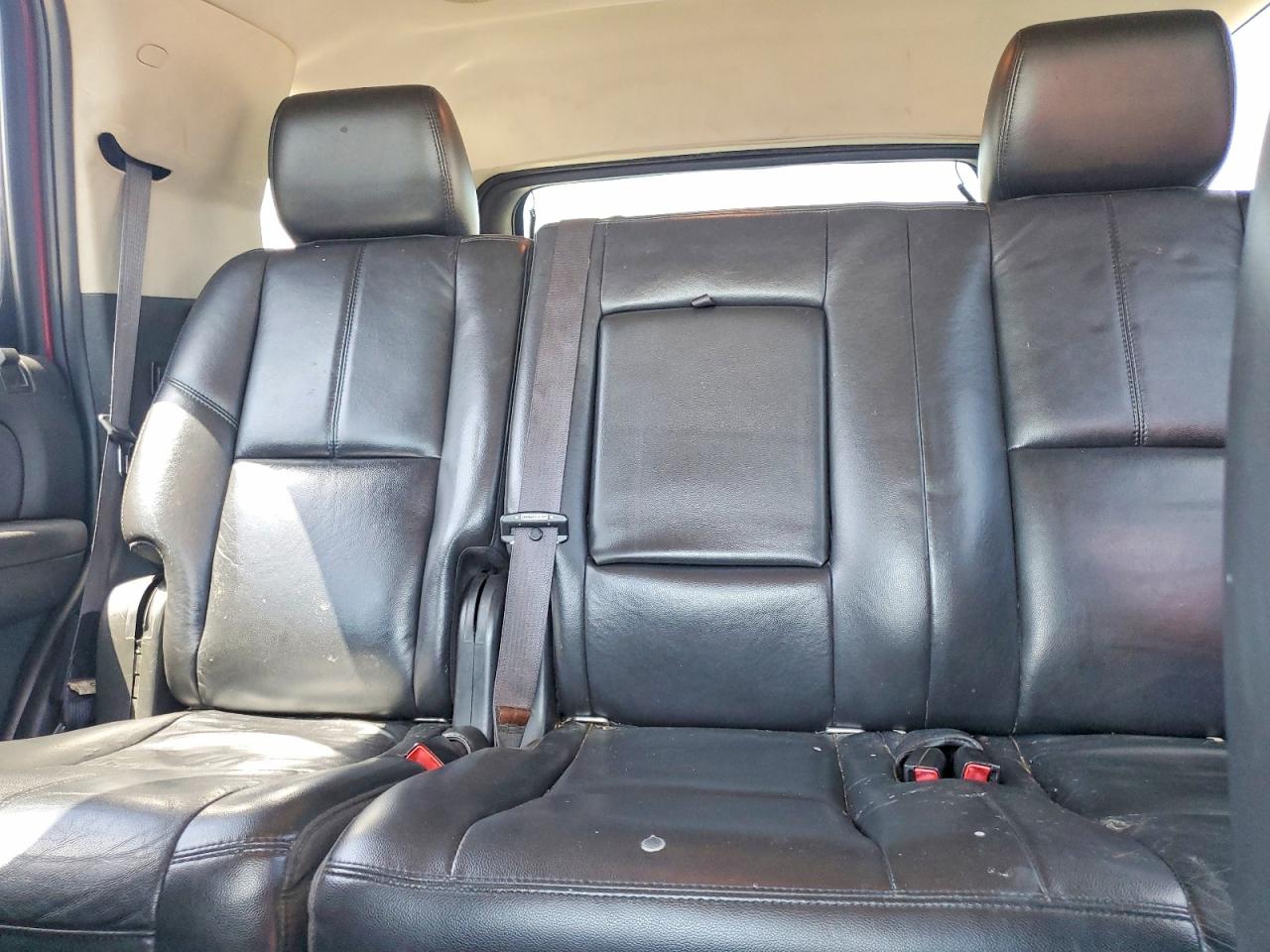2011 Chevrolet Tahoe C1500 Lt Burgundy vin: 1GNSCBE03BR154468